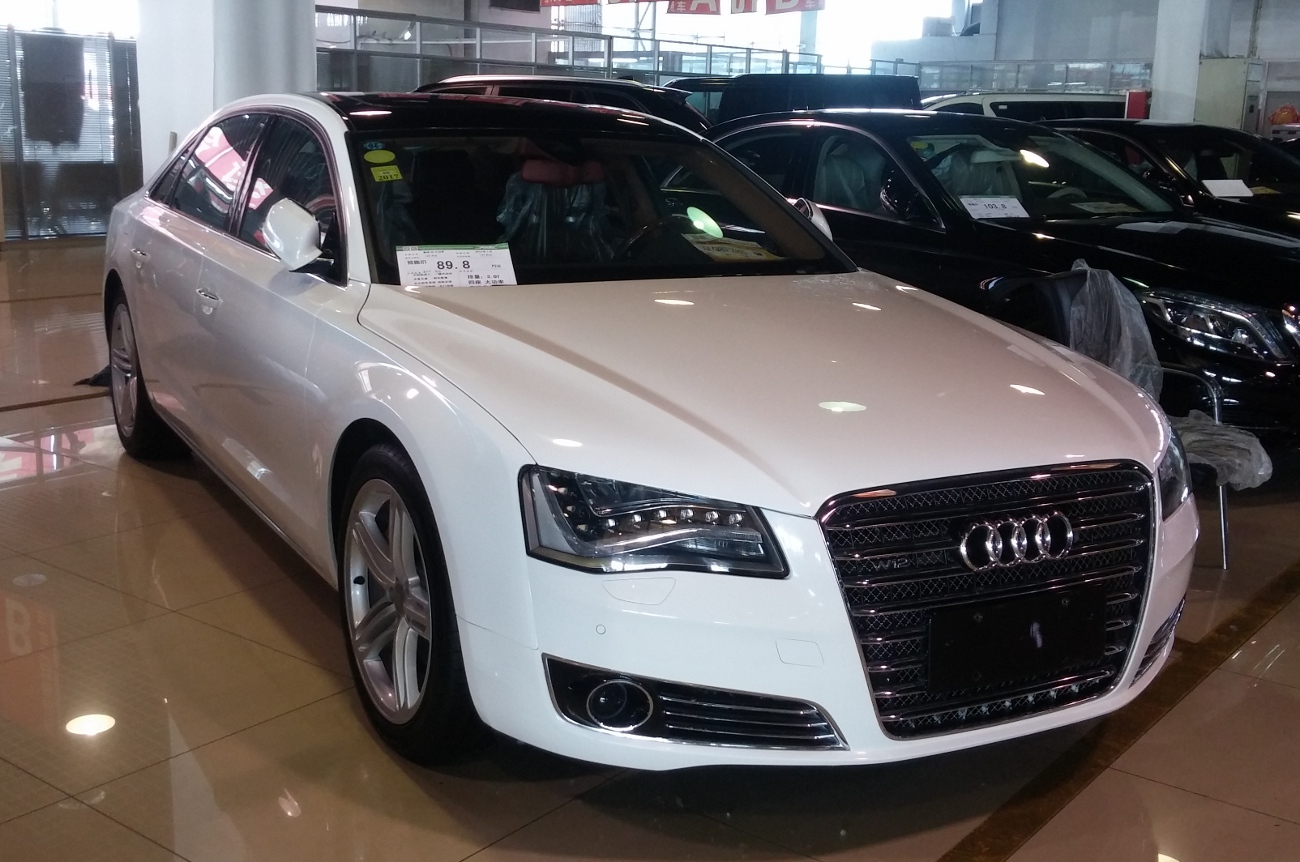Audi A8L W12 D4 in China, 2015