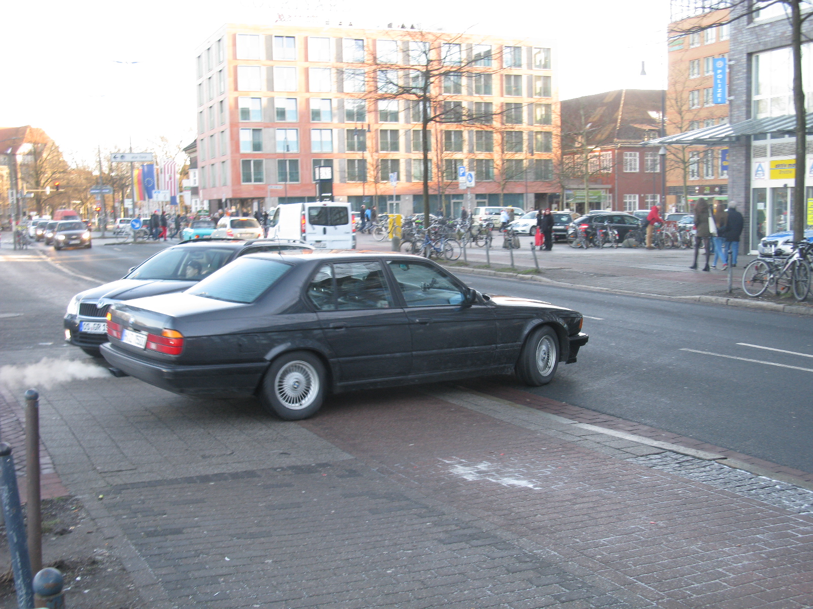 BMW 750i E32, the first V12 7 Series introduced in 1987.