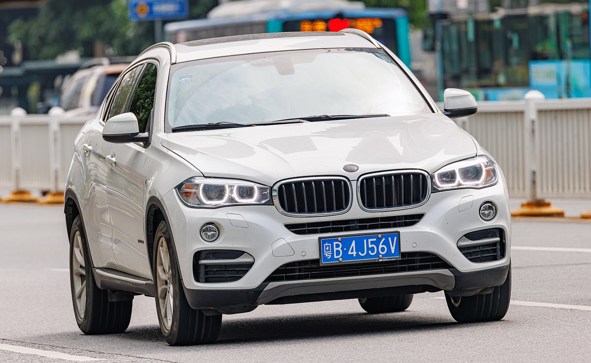 BMW X6 (F16) in China, second-generation model