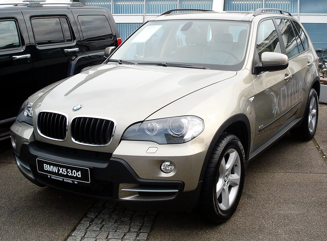 BMW X5 E70 pre-facelift model