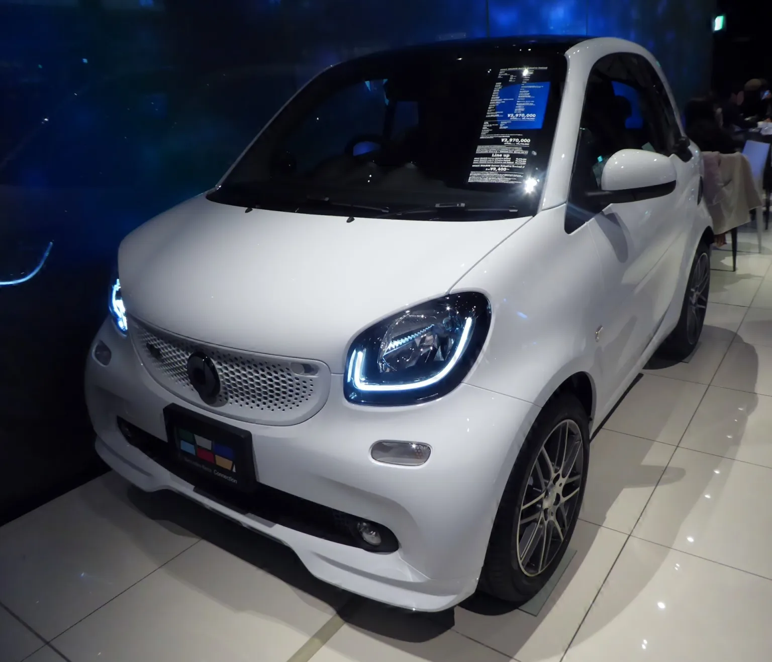 Smart BRABUS fortwo Xclusive limited (DBA-453342) front view