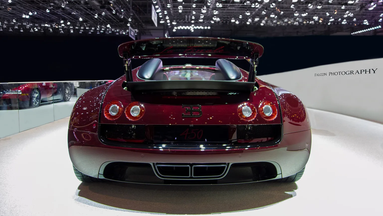 Bugatti Veyron Grand Sport Vitesse La Finale at the 2015 Geneva Motor Show.