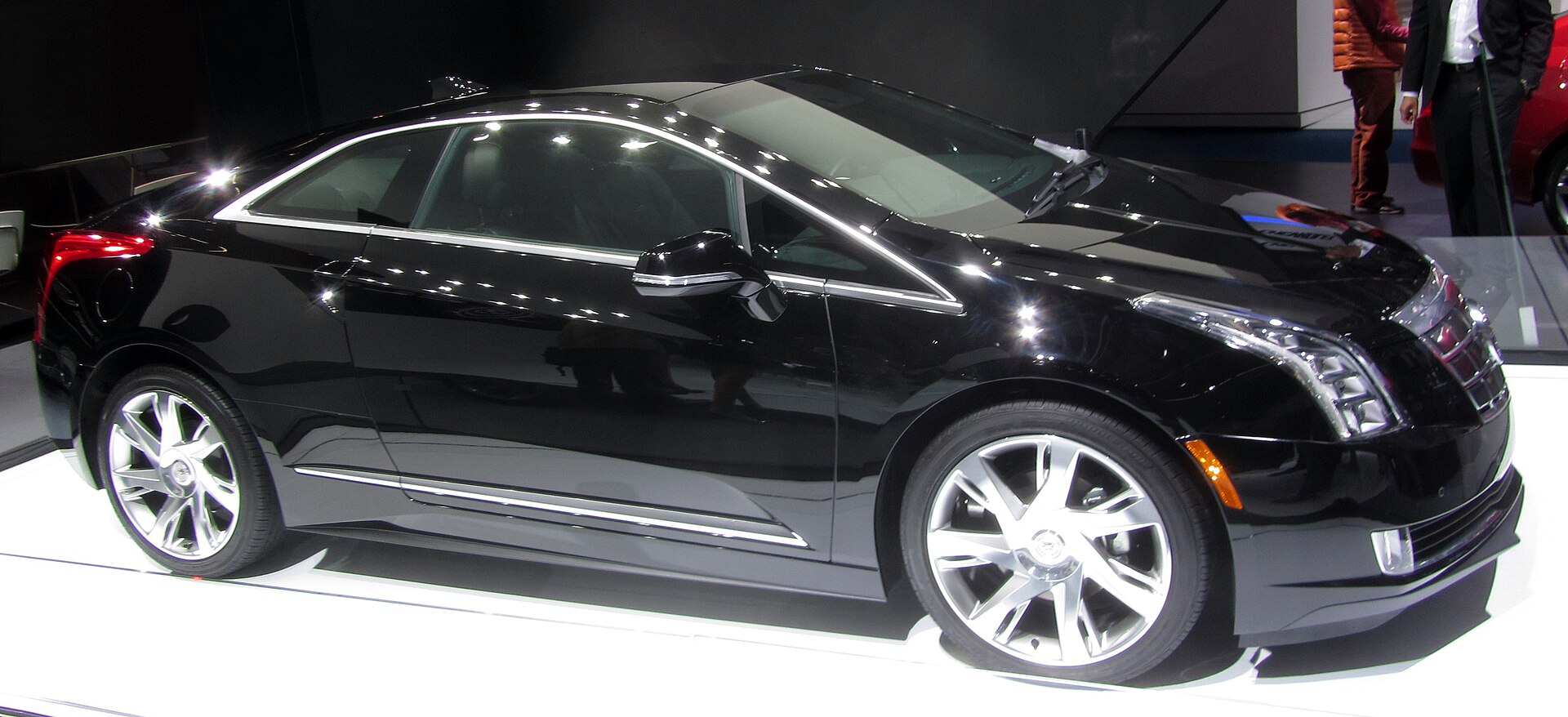 2013 Cadillac ELR in black, exterior front view.