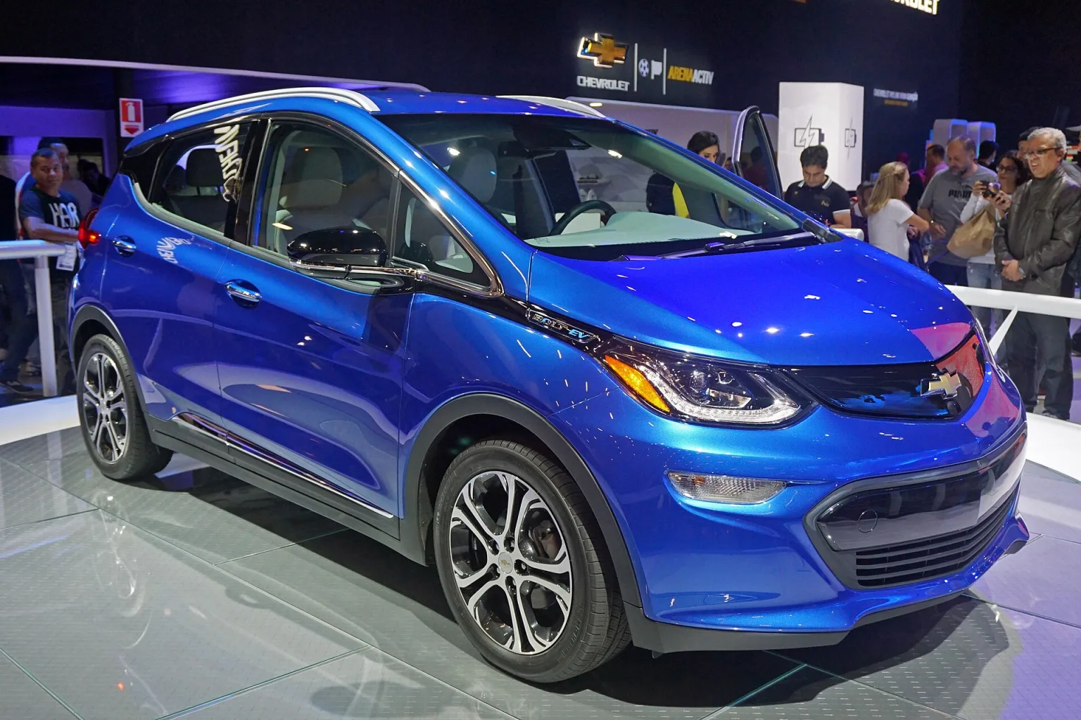 2016 Chevrolet Bolt EV at the São Paulo Auto Show