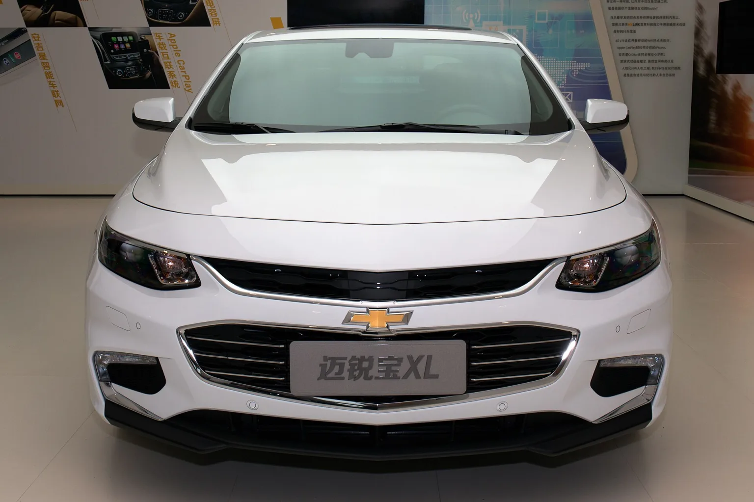 2016 Chevrolet Malibu at Auto China, ninth-generation model