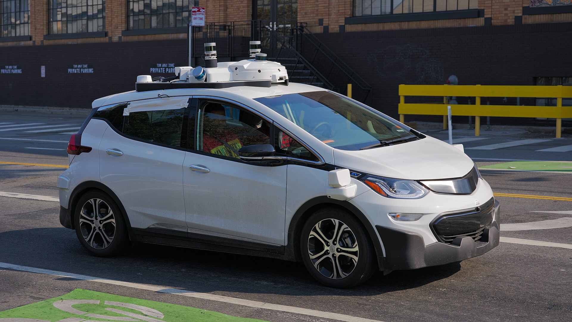 Cruise Automation third-generation Chevrolet Bolt EV in San Francisco, 2016.