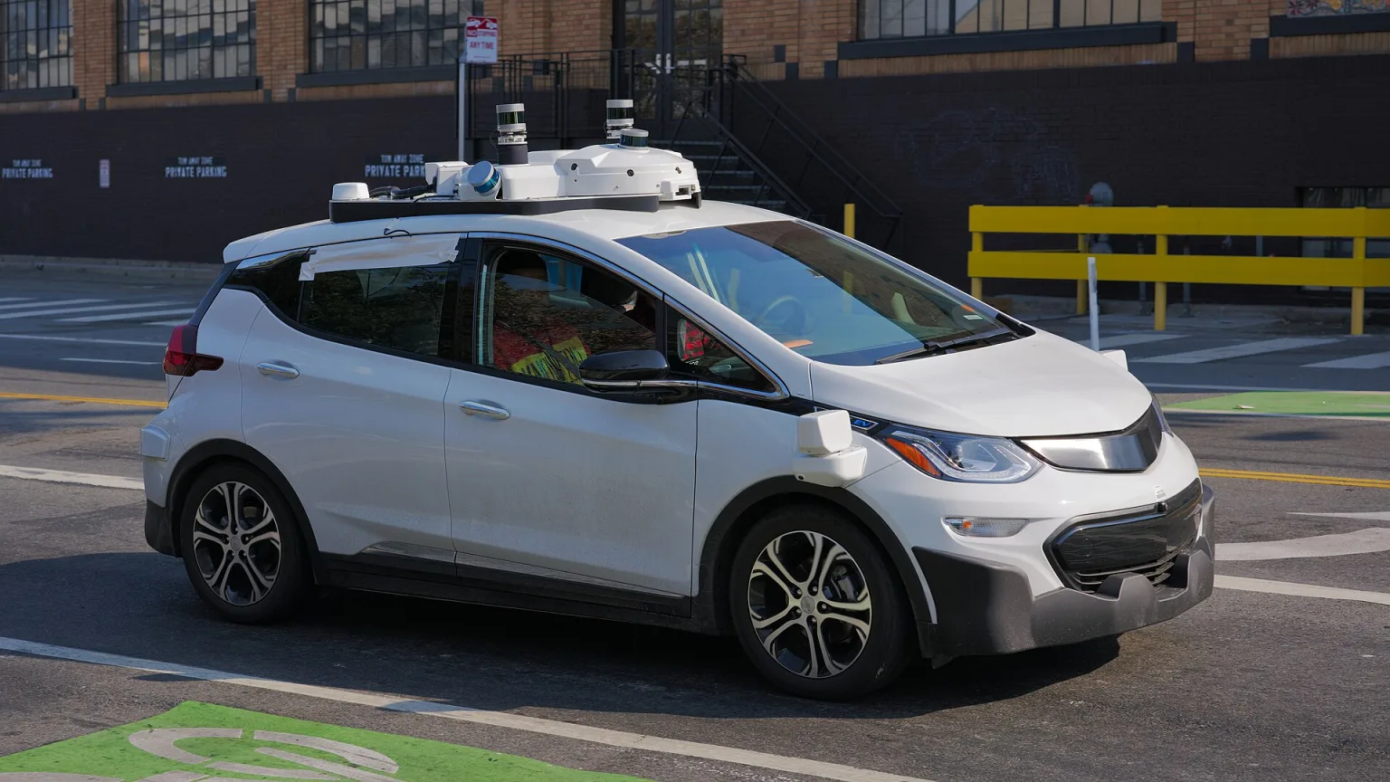 Cruise Automation third-generation Chevrolet Bolt EV in San Francisco, 2016.