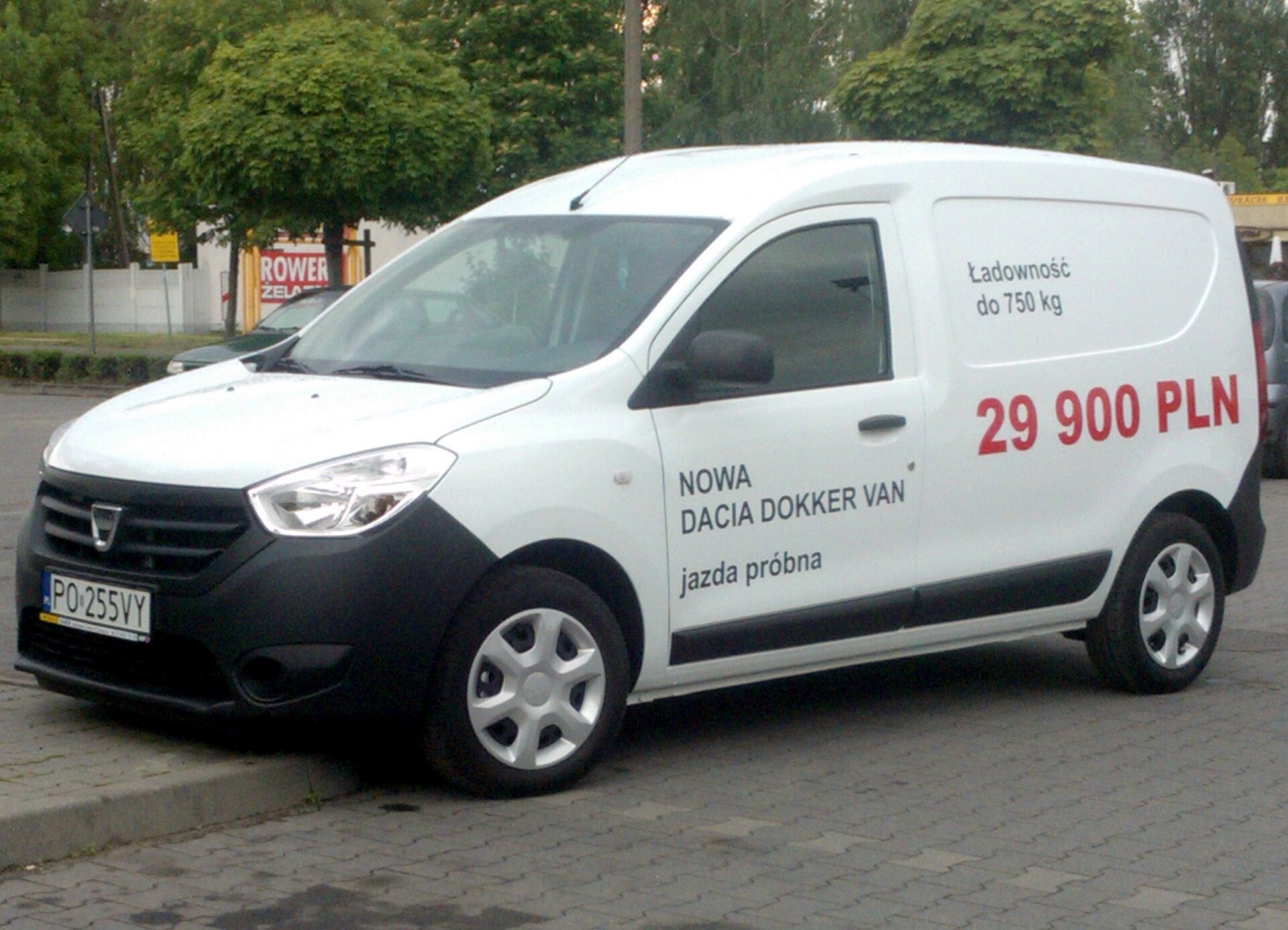 Dacia Dokker Van, side view