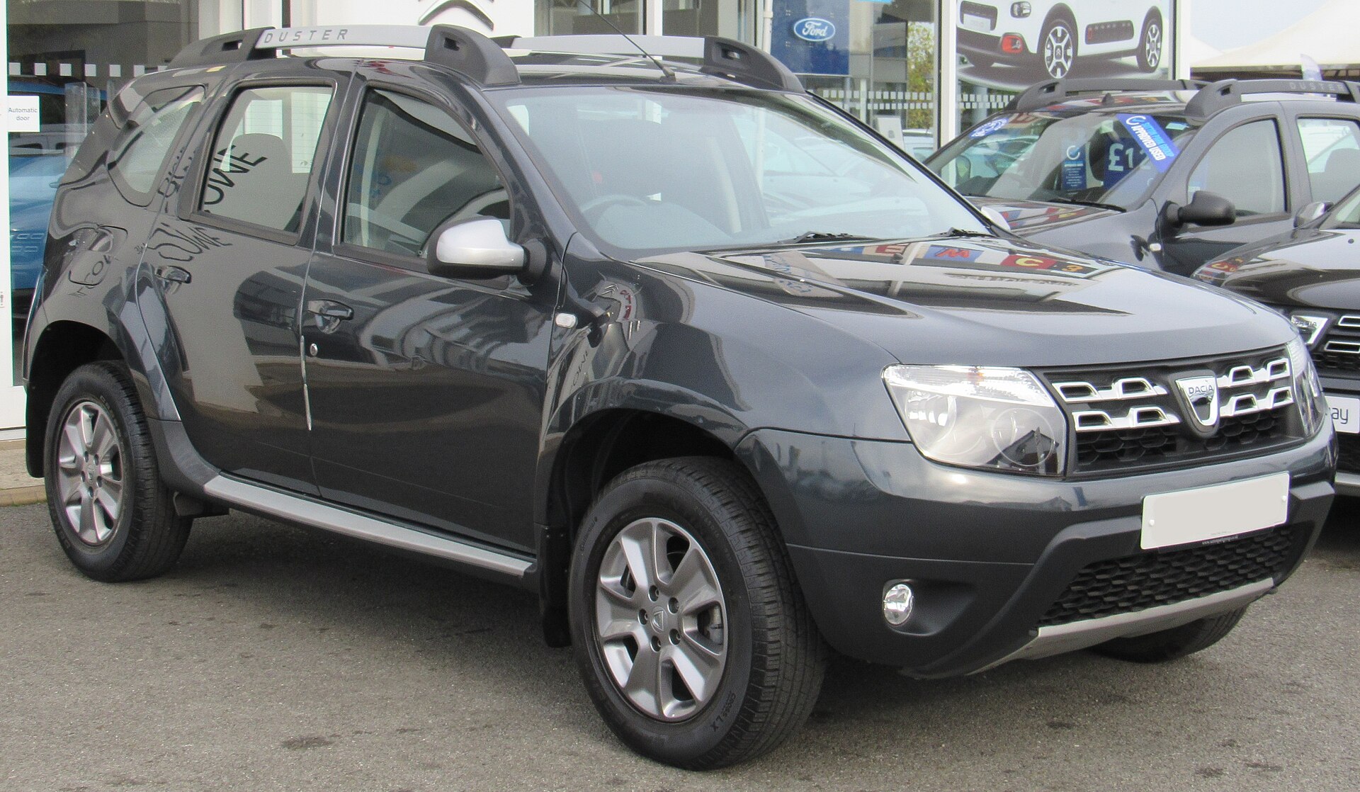 2015 Dacia Duster Laureate dCi 4x2, UK specification