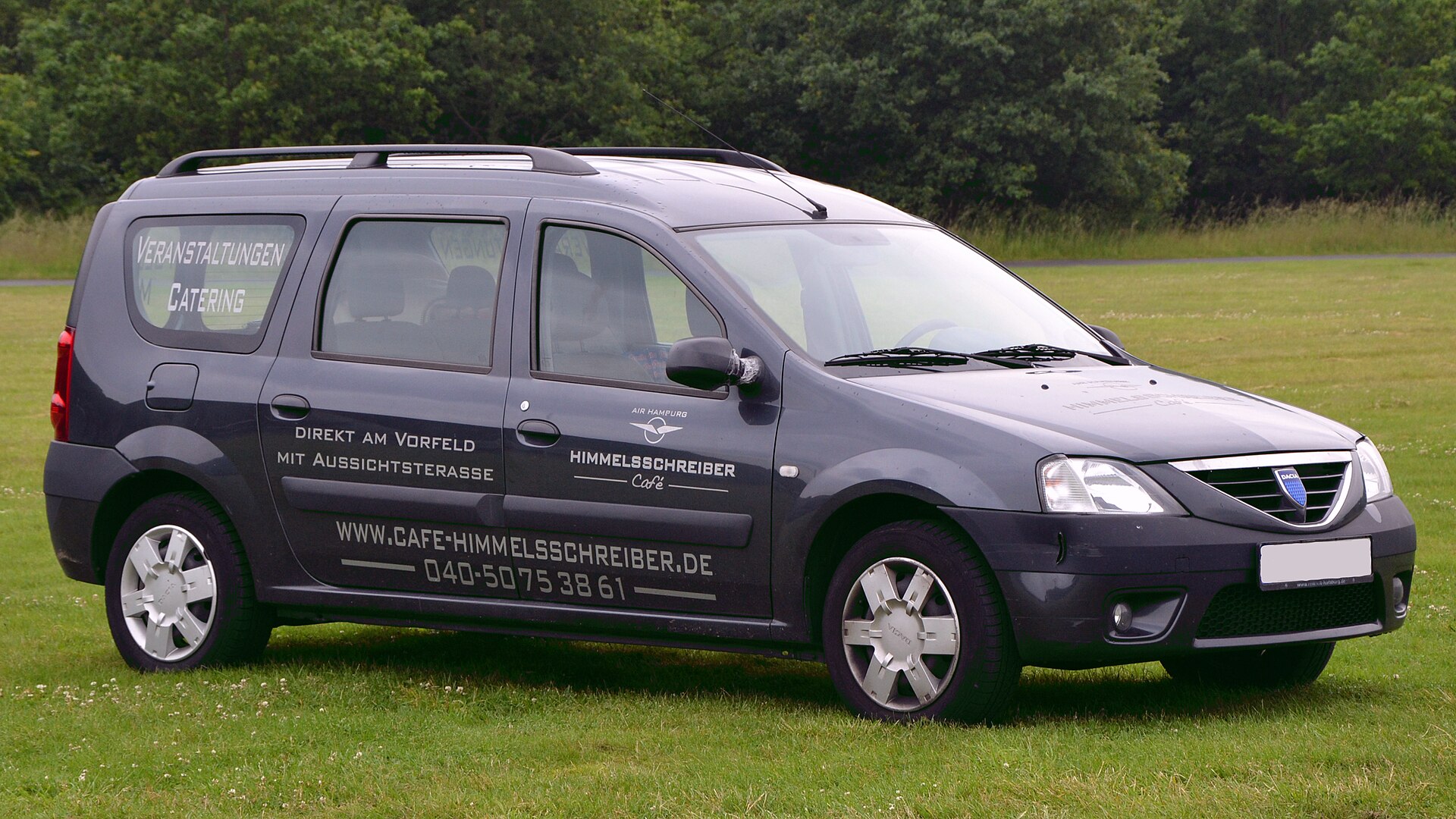 Second-generation Dacia Logan MCV estate