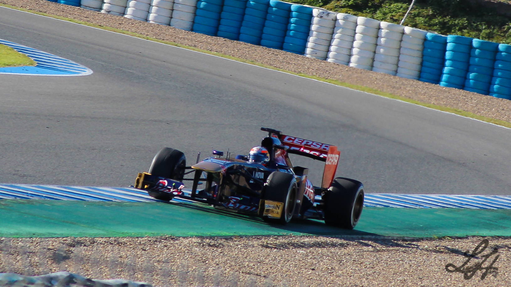 Toro Rosso STR8 Formula One car at 2013 Jerez test