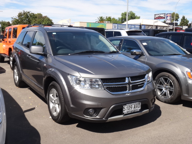 2012 Dodge Journey (JC) SXT wagon