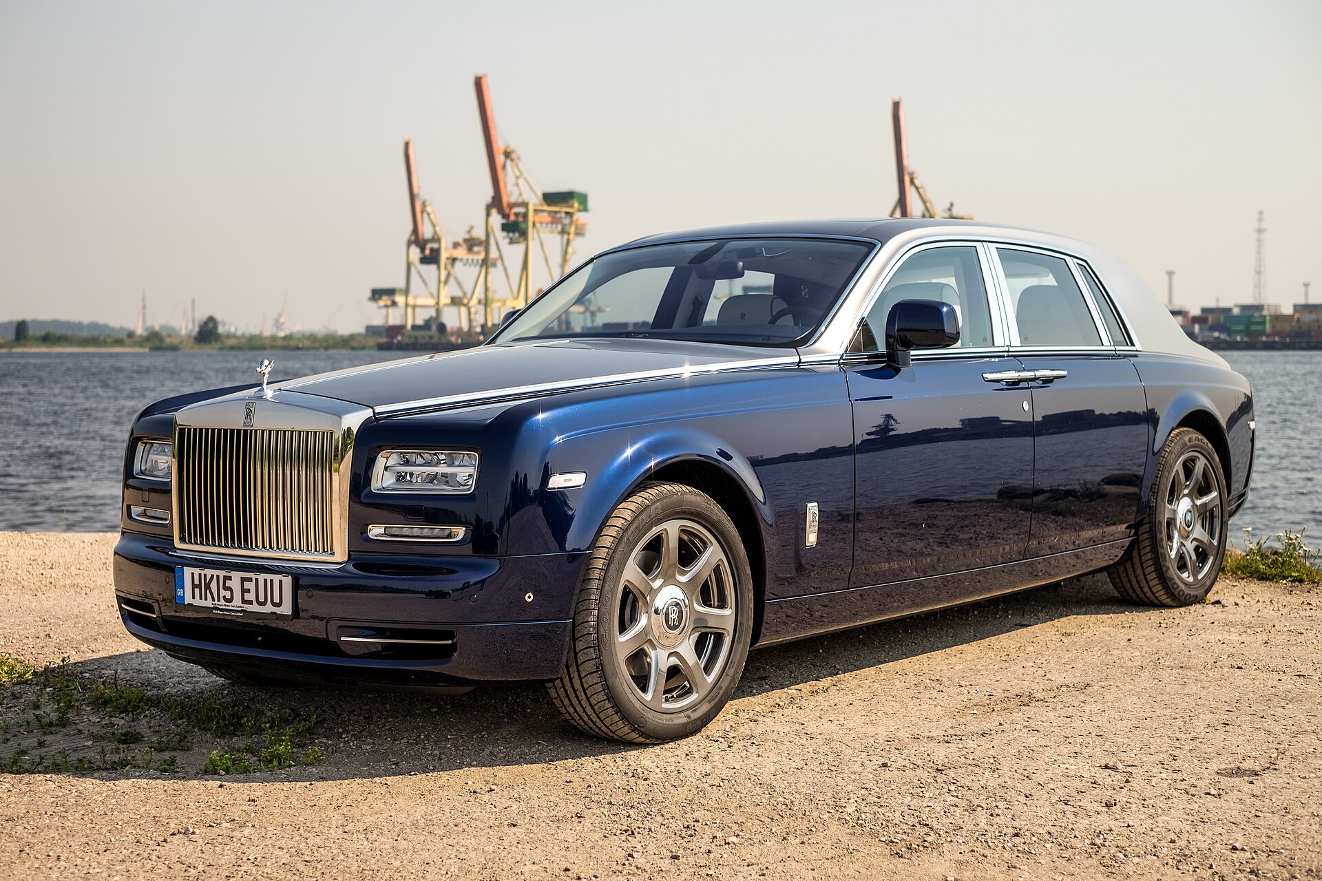Rolls-Royce Phantom (2015 model year)