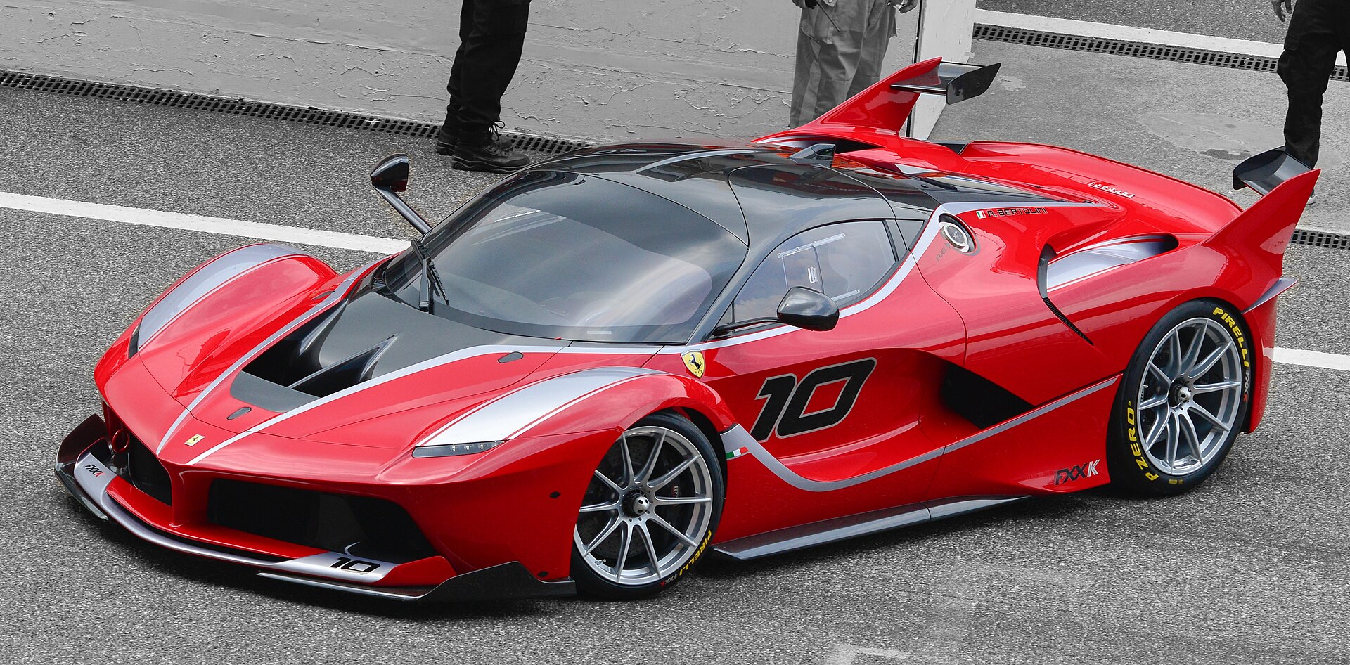 2015 Ferrari FXX K, the track-only LaFerrari evolution