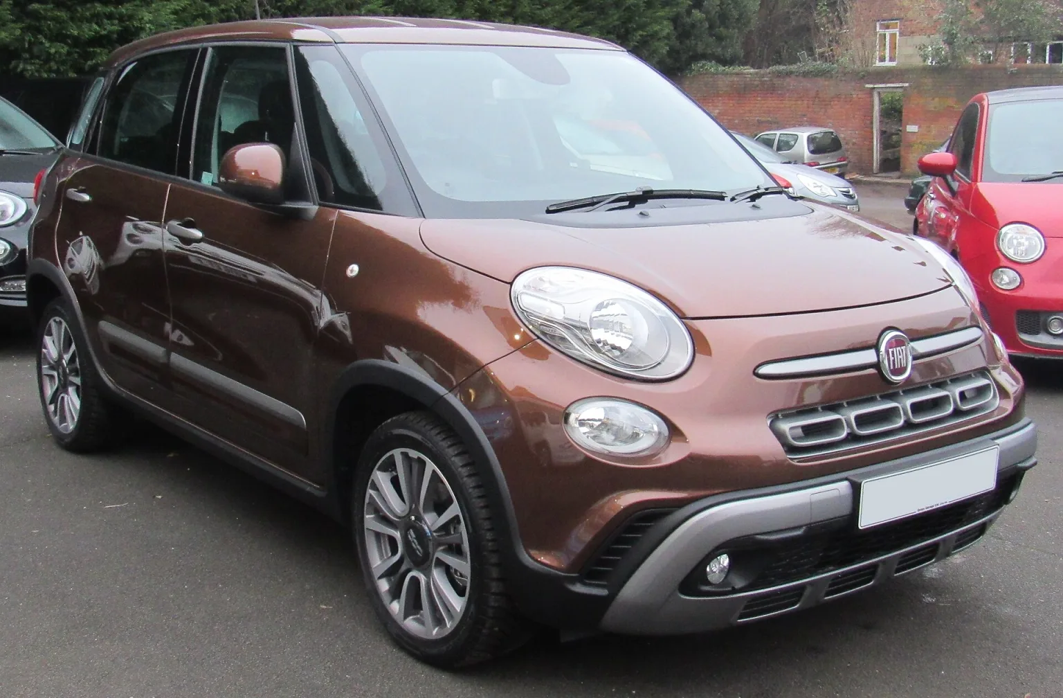 2018 Fiat 500L Cross facelift, front view