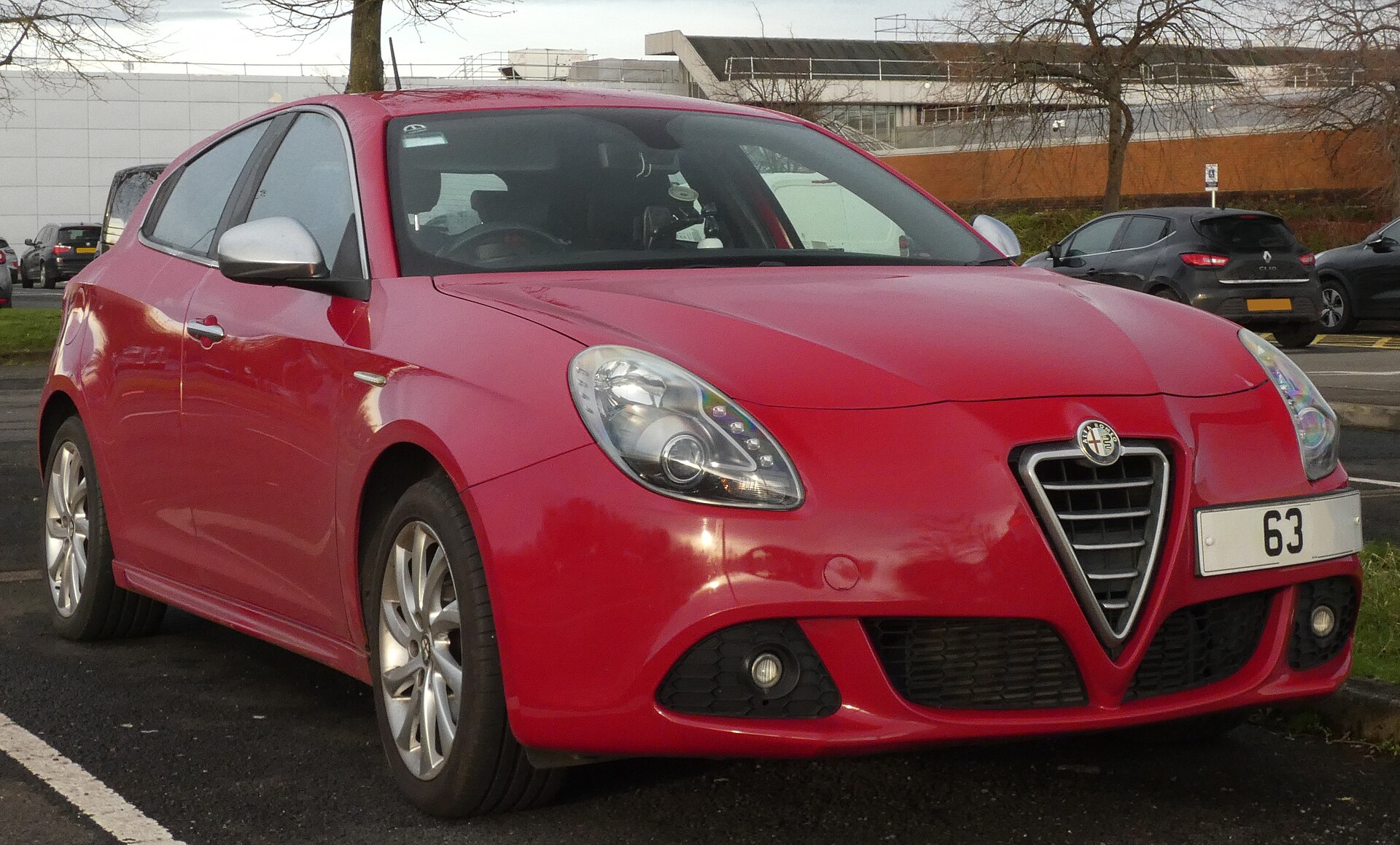 2013 Alfa Romeo Giulietta Veloce JTDM-2, front view