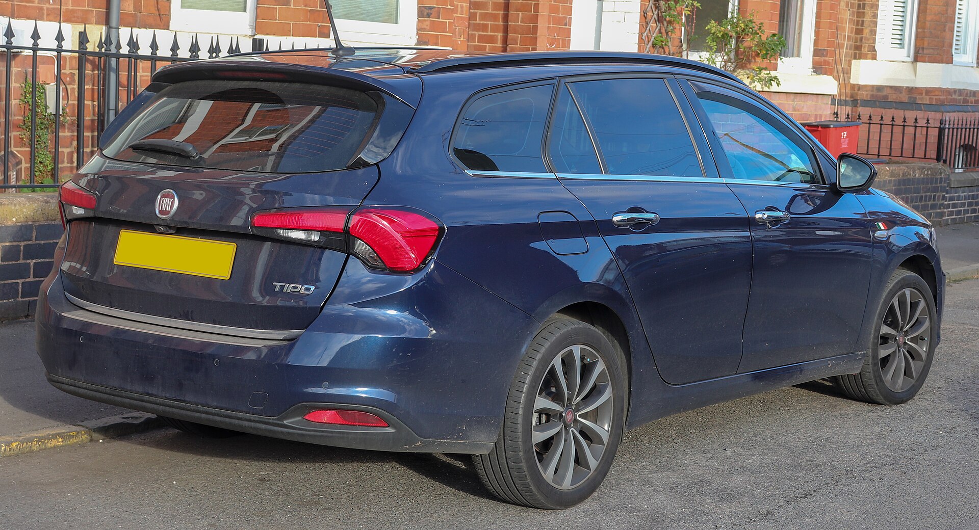2016 Fiat Tipo Estate, rear view