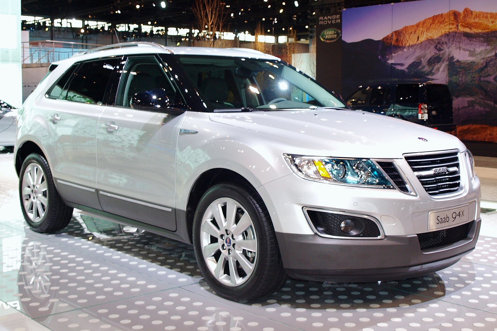 2011 Saab 9-4X front view