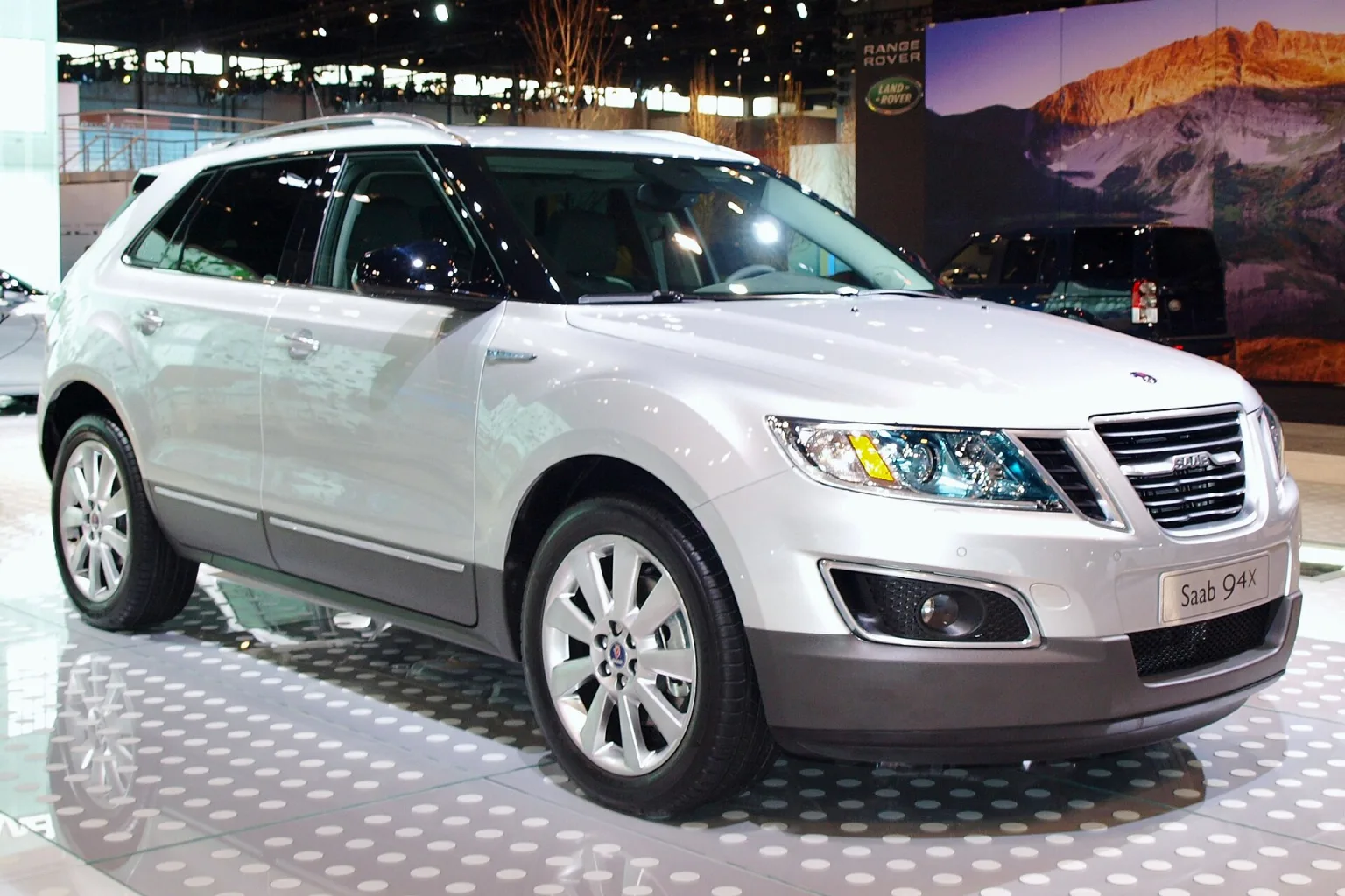 2011 Saab 9-4X front view