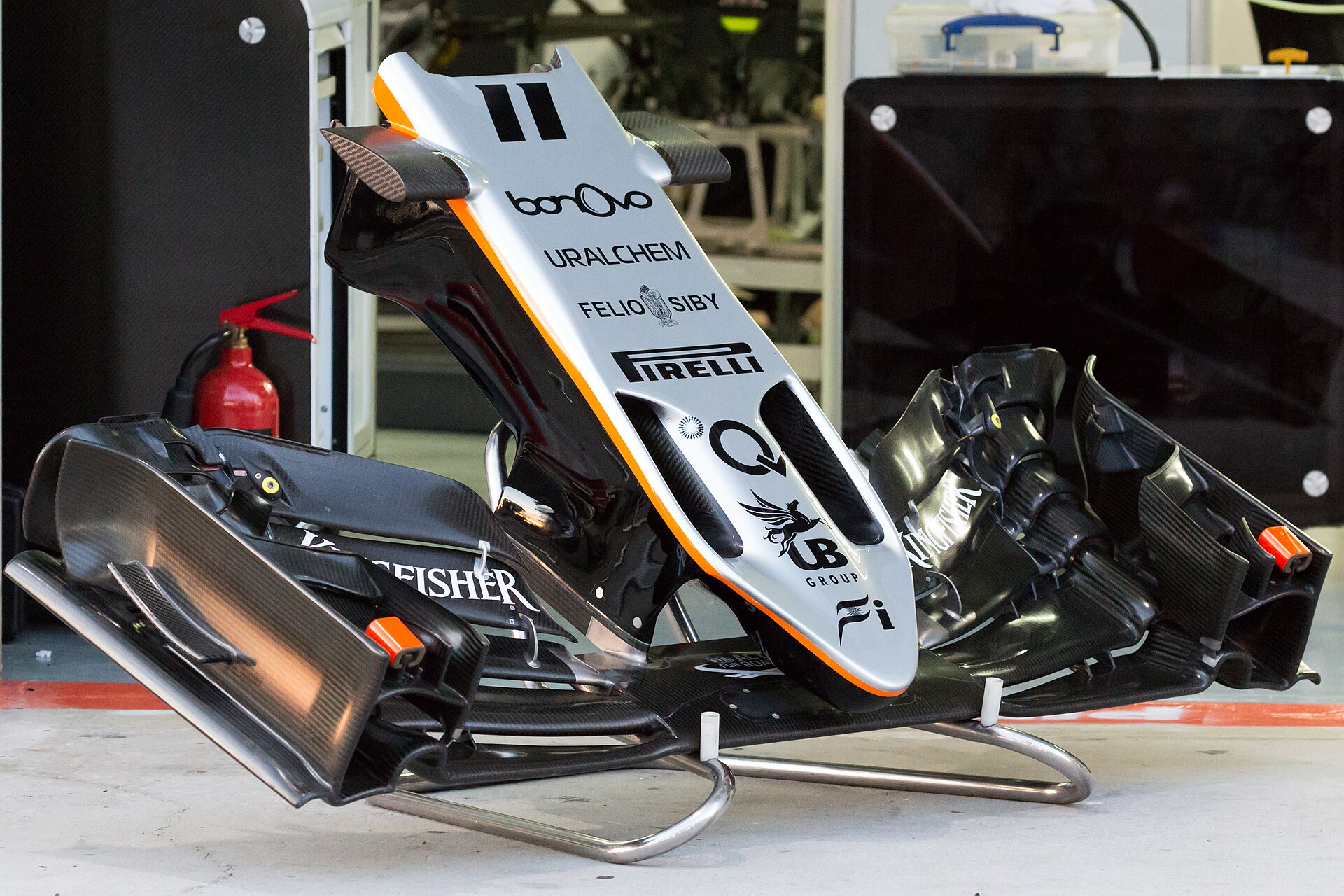 Force India VJM09 front nose and wing at 2016 Malaysian Grand Prix