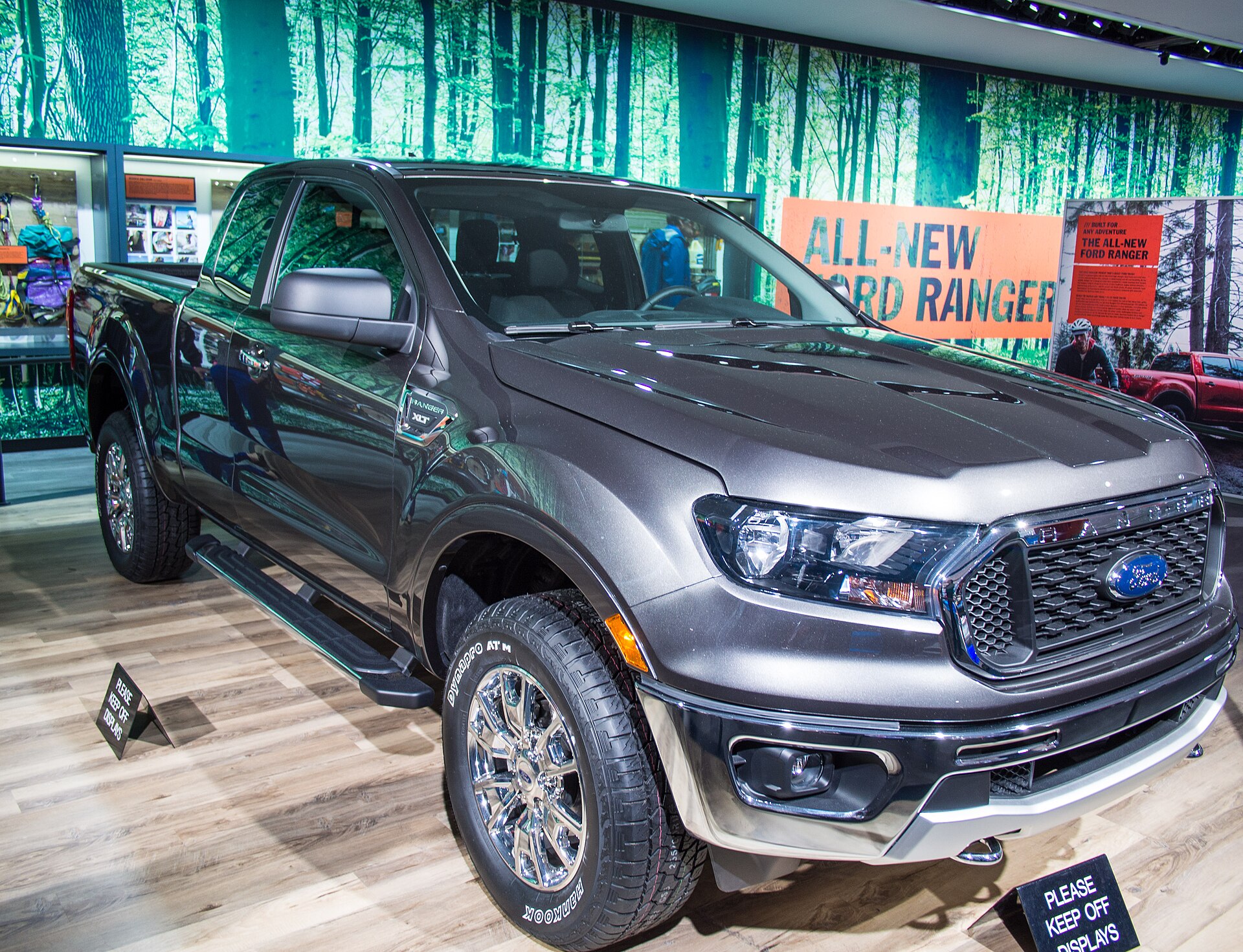 2019 Ford Ranger XLT at NAIAS, matching the US market return.
