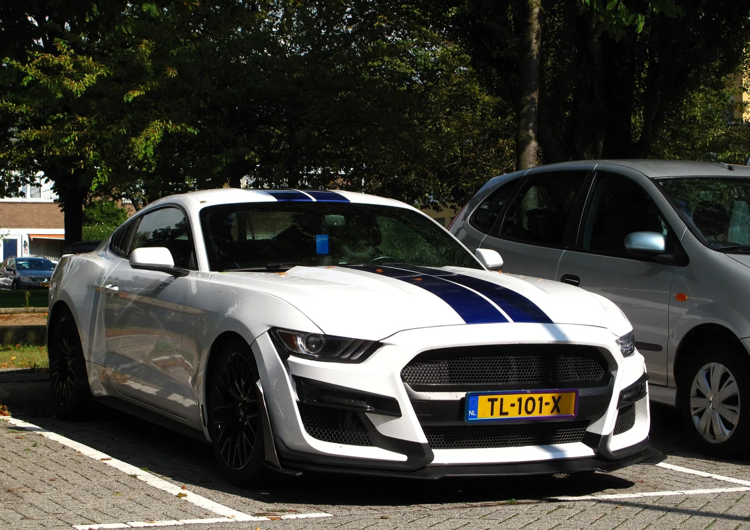 2015 Ford Mustang 2.3 EcoBoost front view