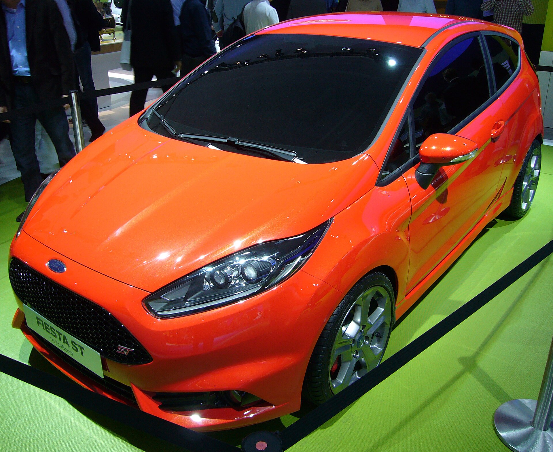 Ford Fiesta ST Concept front quarter view