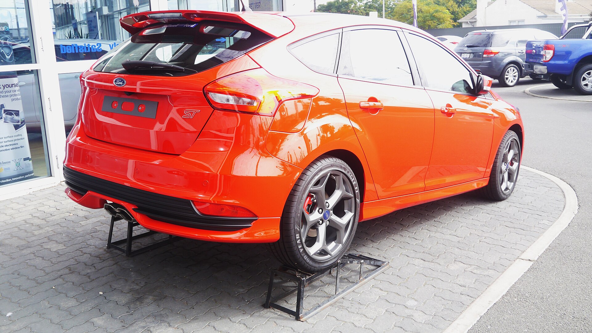 2015 Ford Focus ST in exterior view
