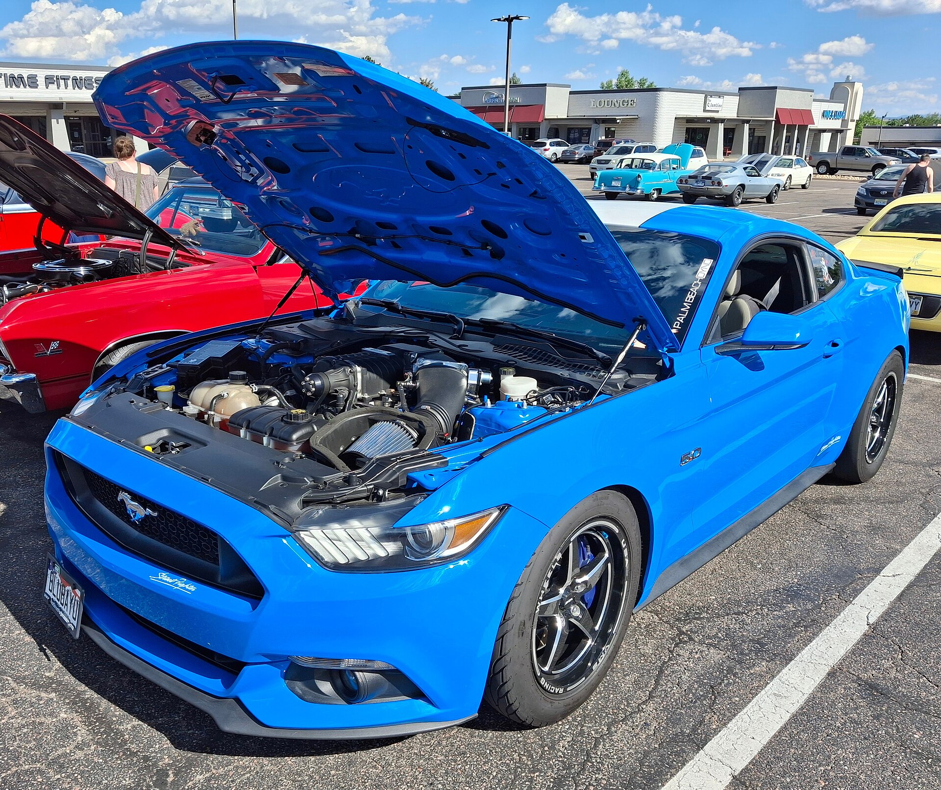 2015–2017 Ford Mustang, blue, front left side