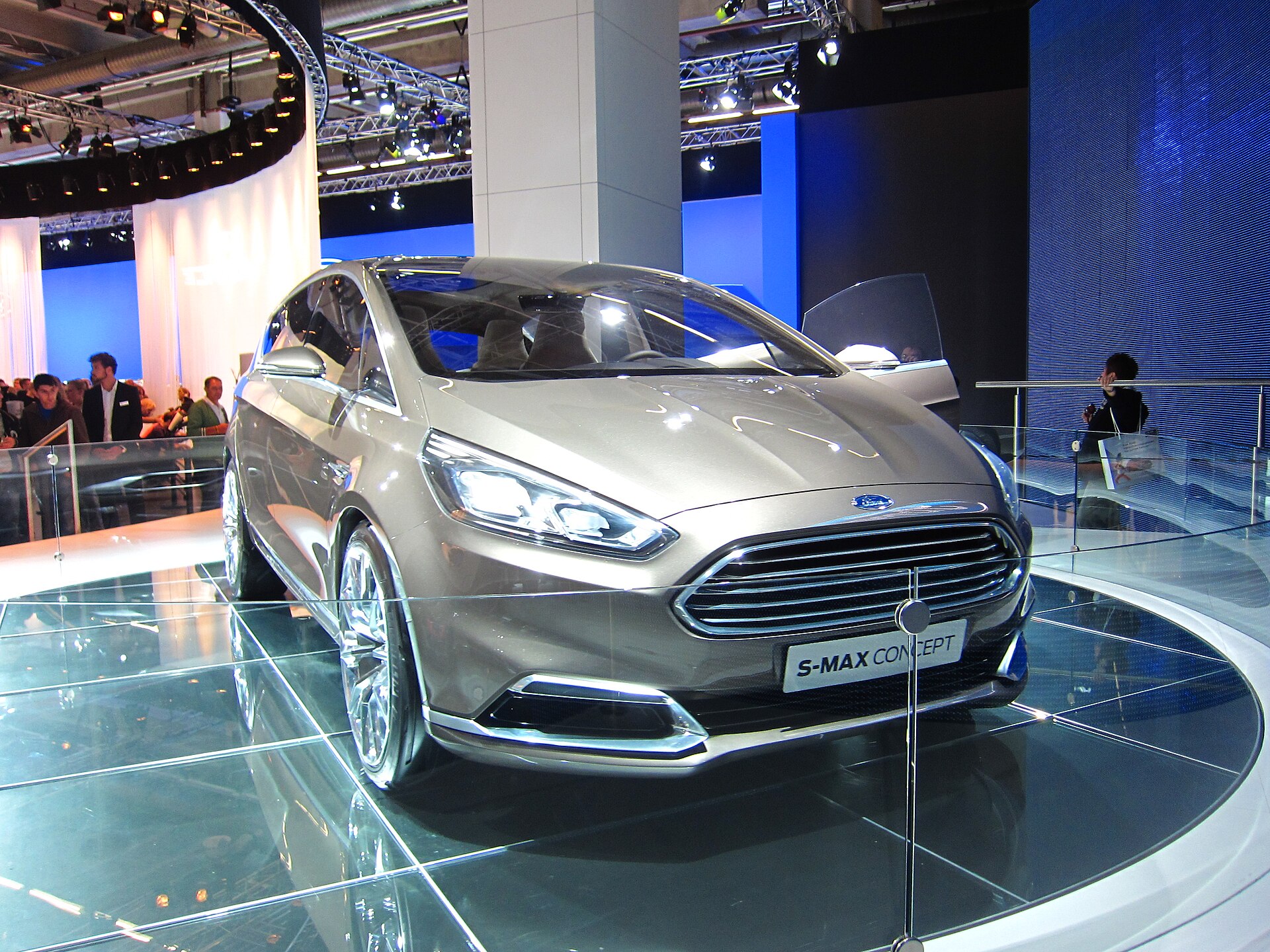 Ford S-MAX Concept at the 2013 Frankfurt Motor Show