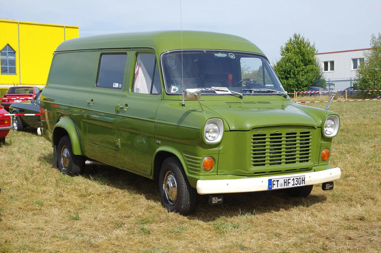 Ford Transit, third generation (2013–present), exterior view.