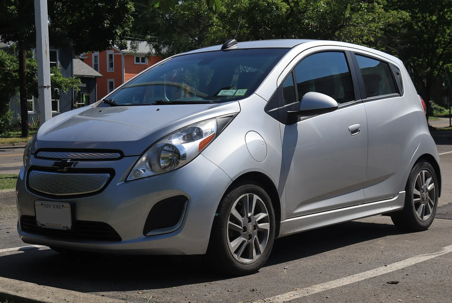 2015 Chevrolet Spark EV 2LT in Silver Ice Metallic, front left view
