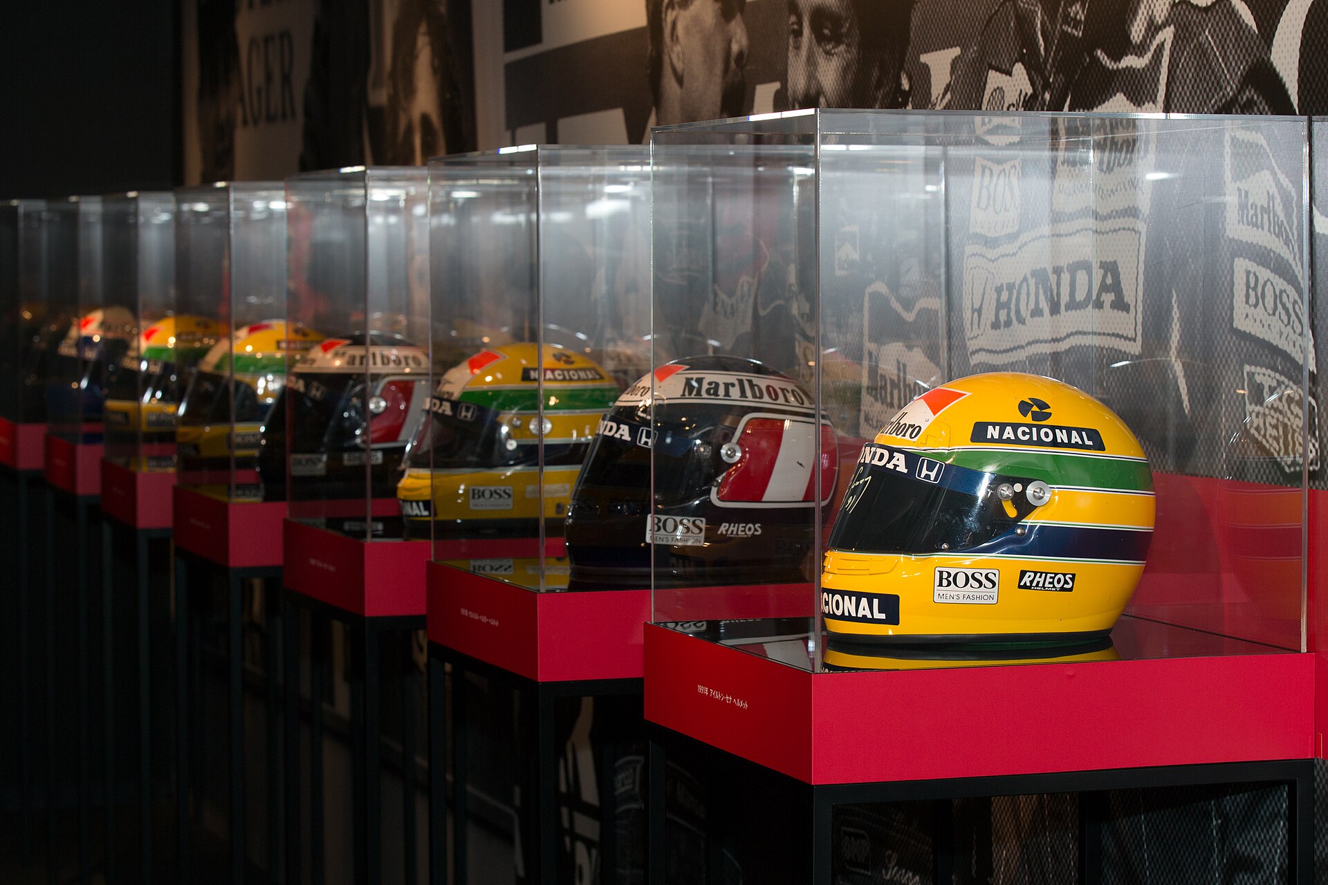 2015 Honda F1 Exposition display, relevant to Honda's 2015 F1 engine efforts.