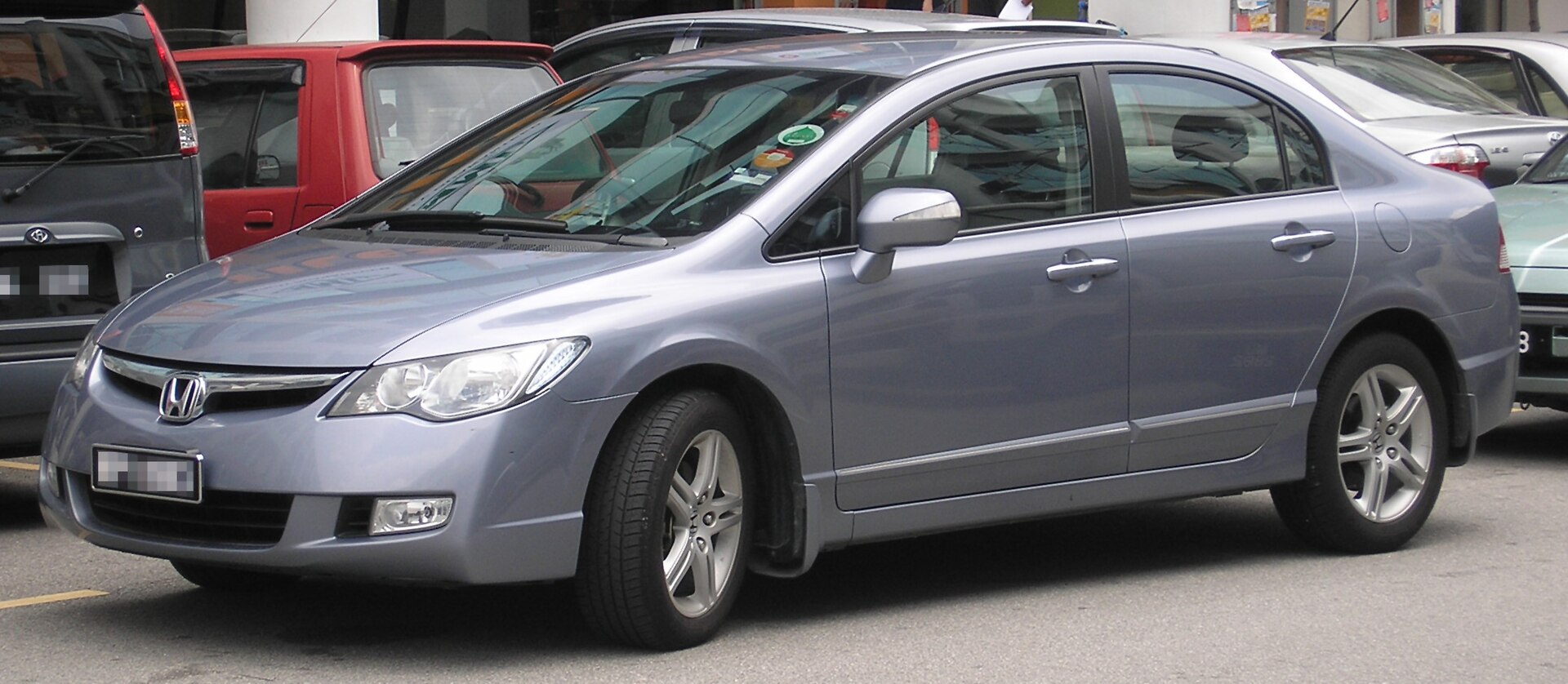 Honda Civic eighth generation (front view)