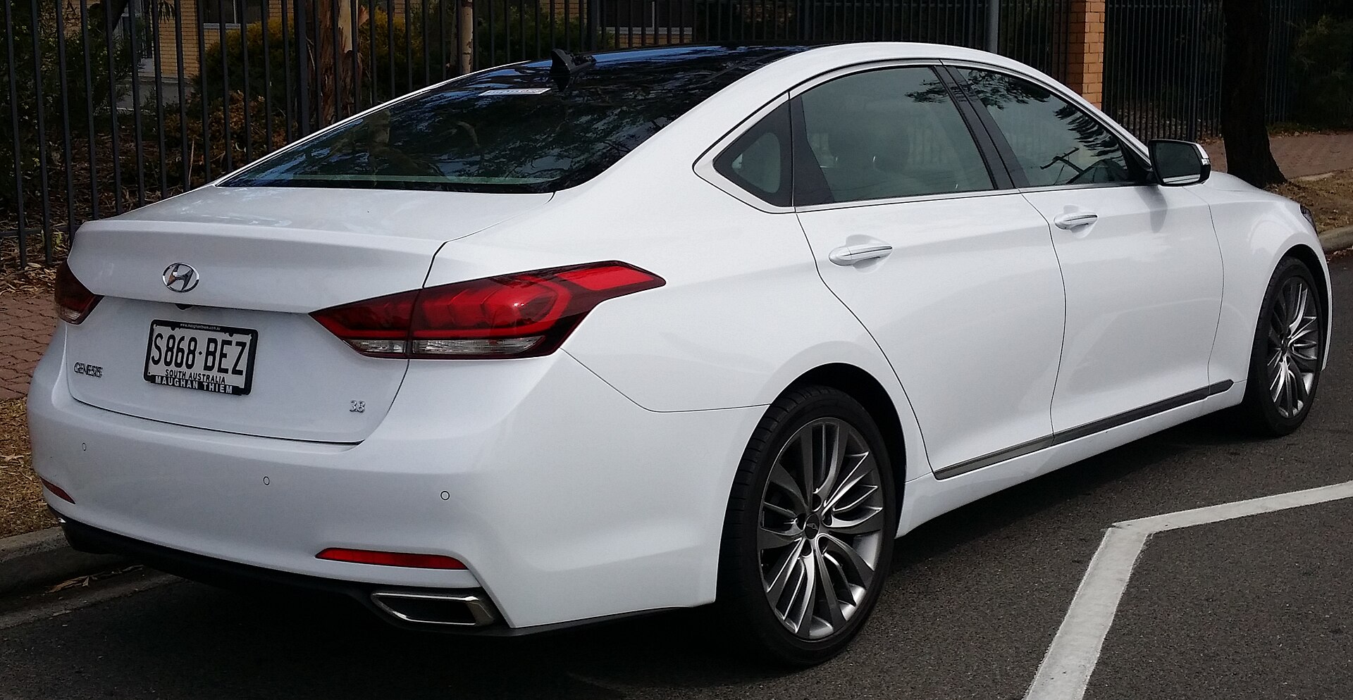 2015 Hyundai Genesis (DH) Ultimate Pack sedan