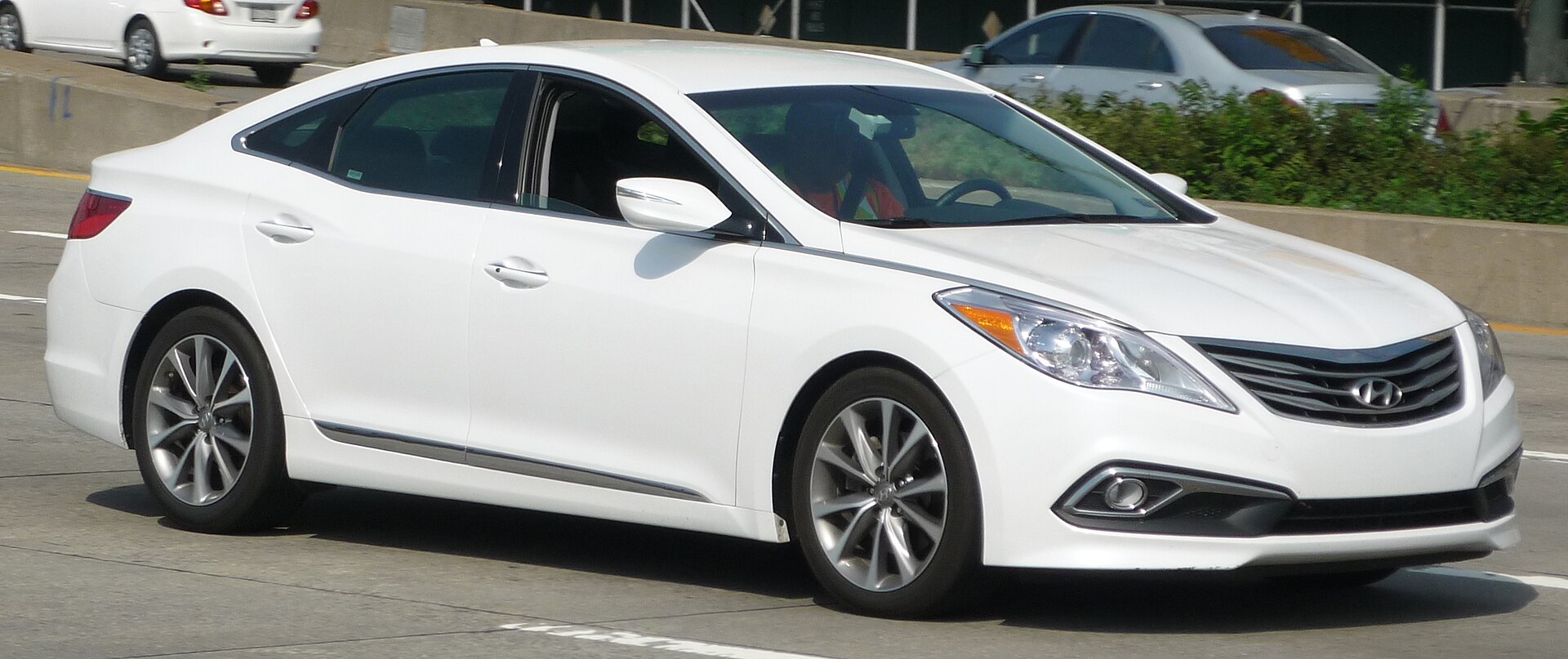 Hyundai Azera (HG) facelift, matching the 2015 model year update.