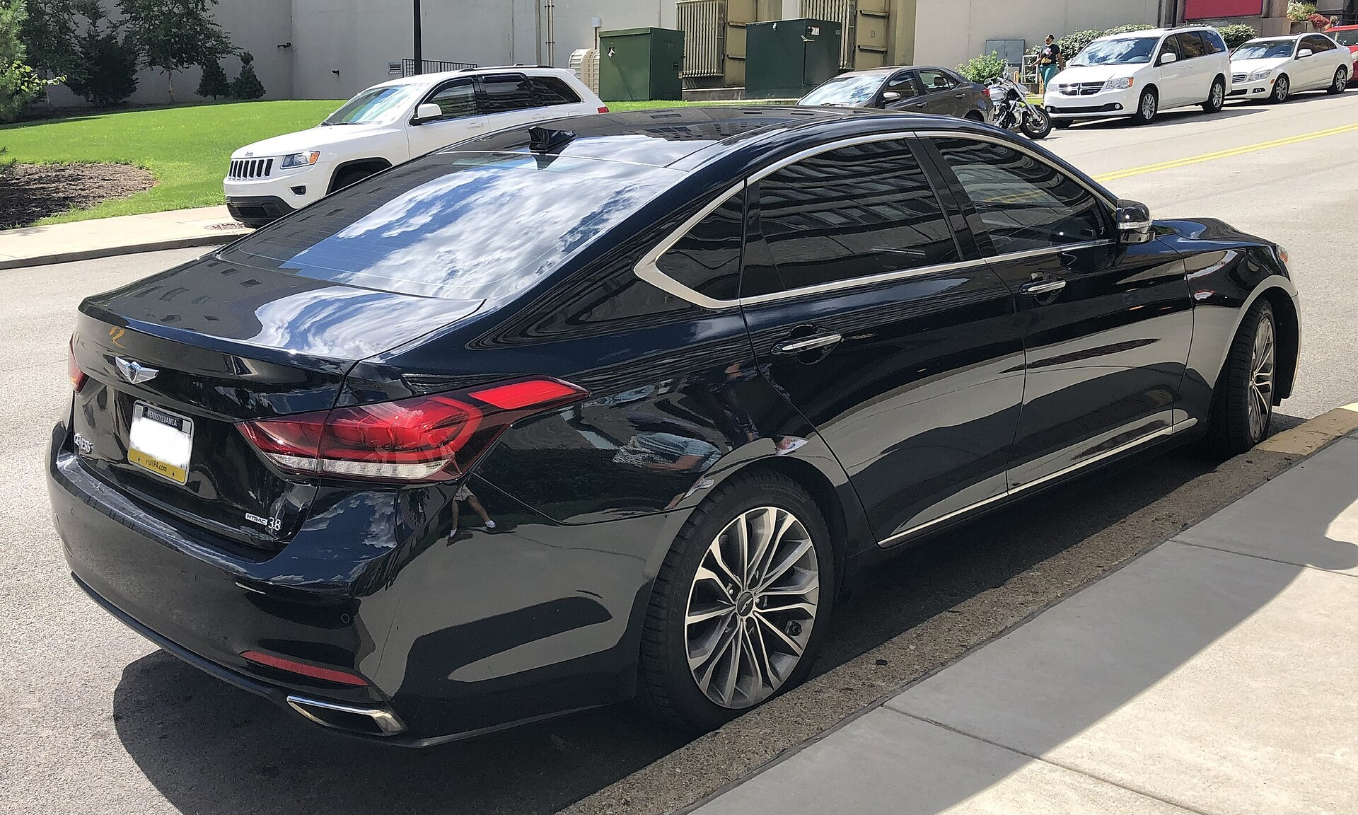 Second-generation Hyundai Genesis (DH) HTrac 3.8
