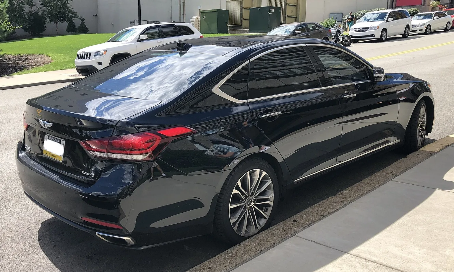 Second-generation Hyundai Genesis (DH) HTrac 3.8