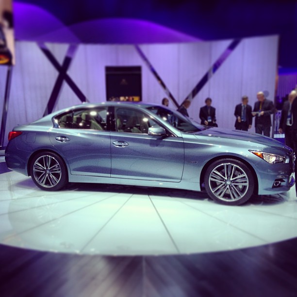 2014 Infiniti Q50 at the 2013 Detroit Auto Show