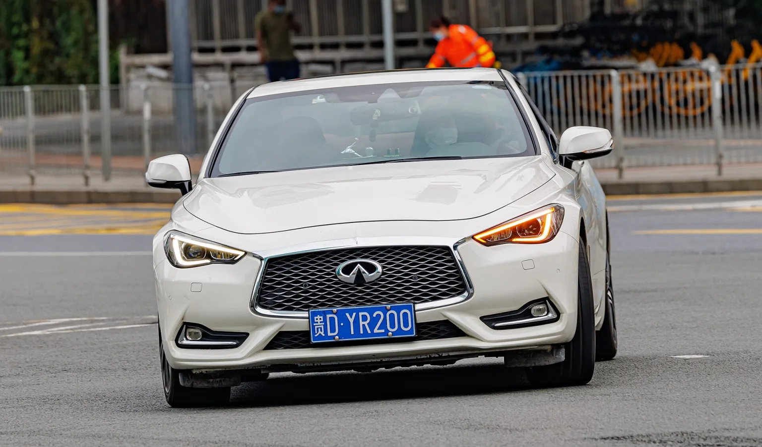 Infiniti Q60 (V37) coupe in China, 2015