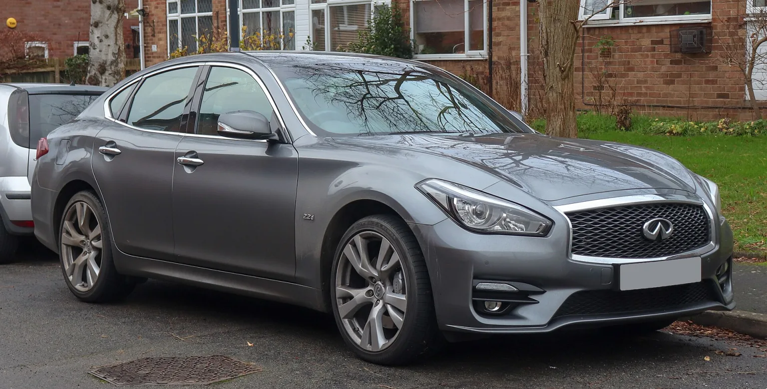 2015 Infiniti Q70 Sport Diesel Automatic 2.1 Front