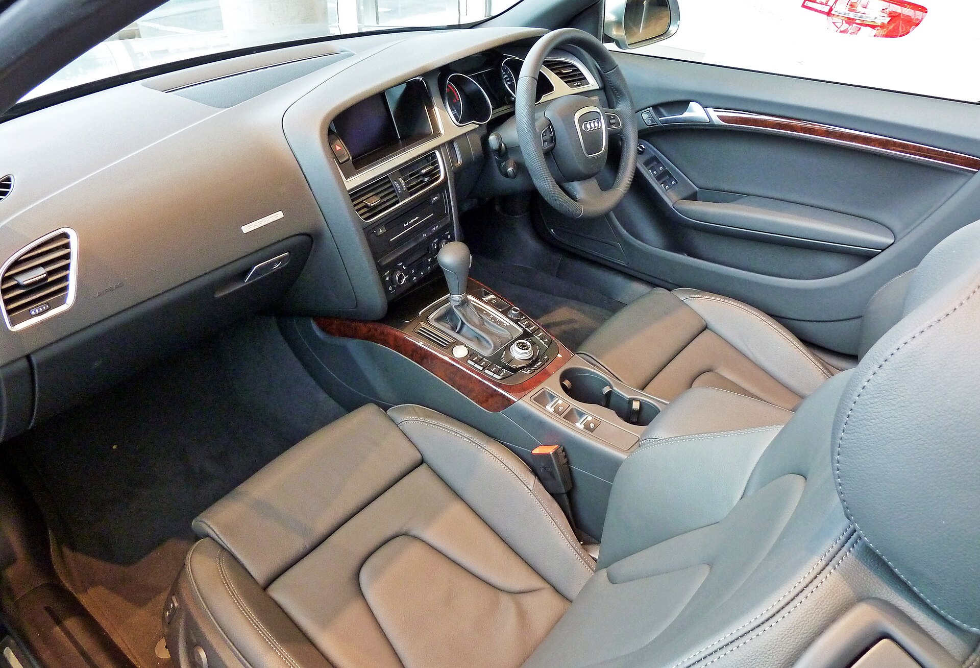 2010 Audi A5 Cabriolet (8F7) convertible