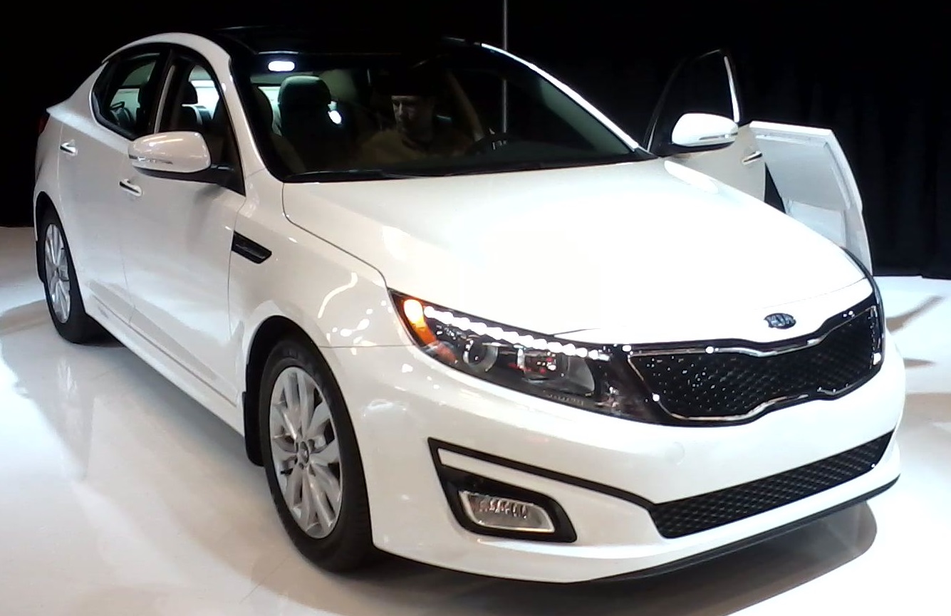 2014 Kia Optima at the 2014 MIAS, facelifted model