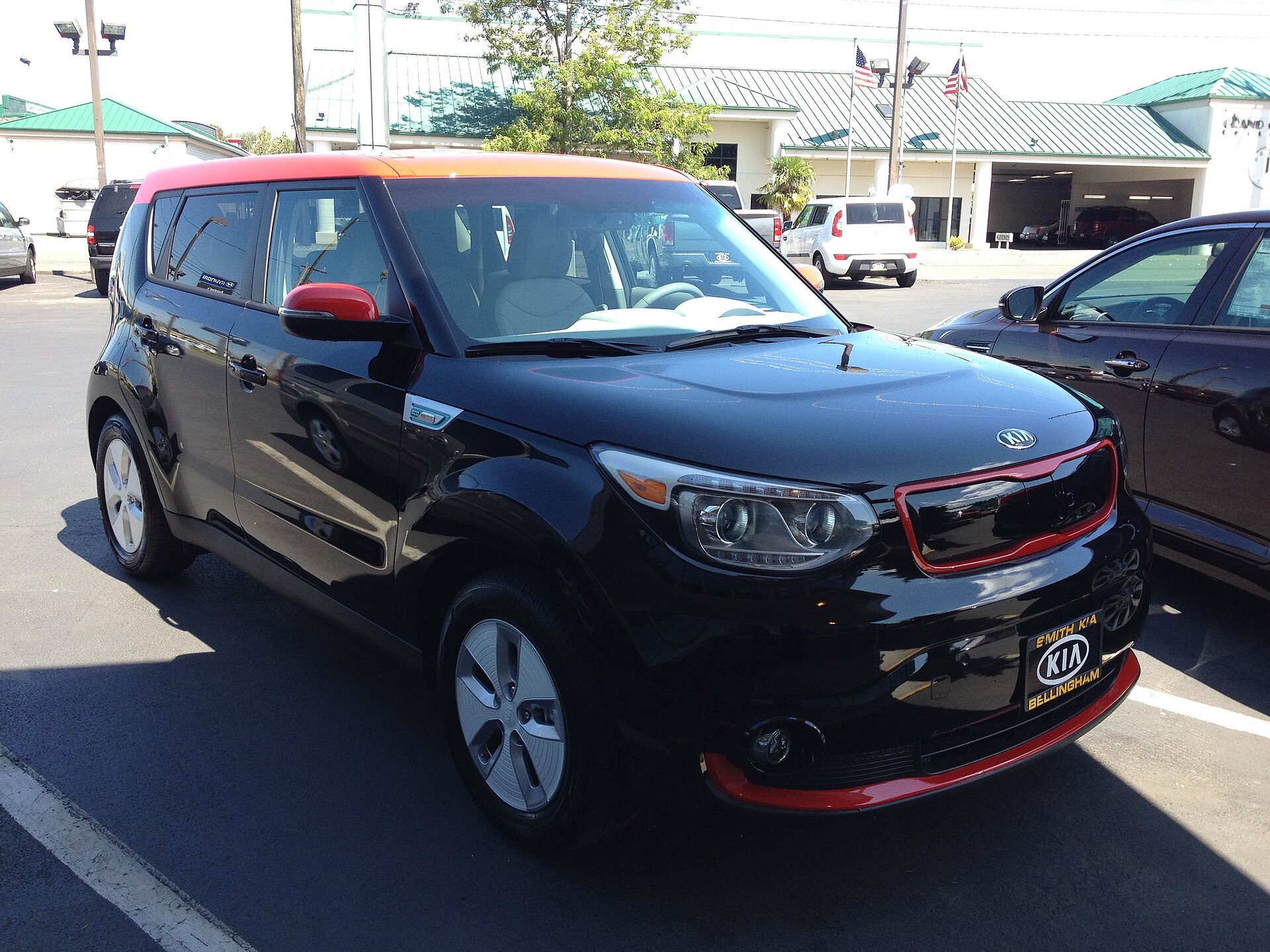 2016 Kia Soul EV+ in white, front view