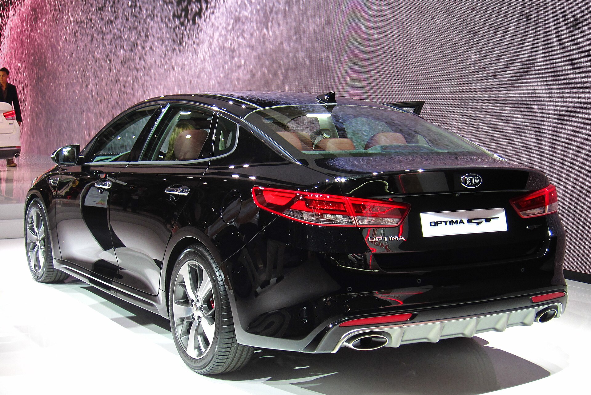 Kia Optima GT (JF) front view