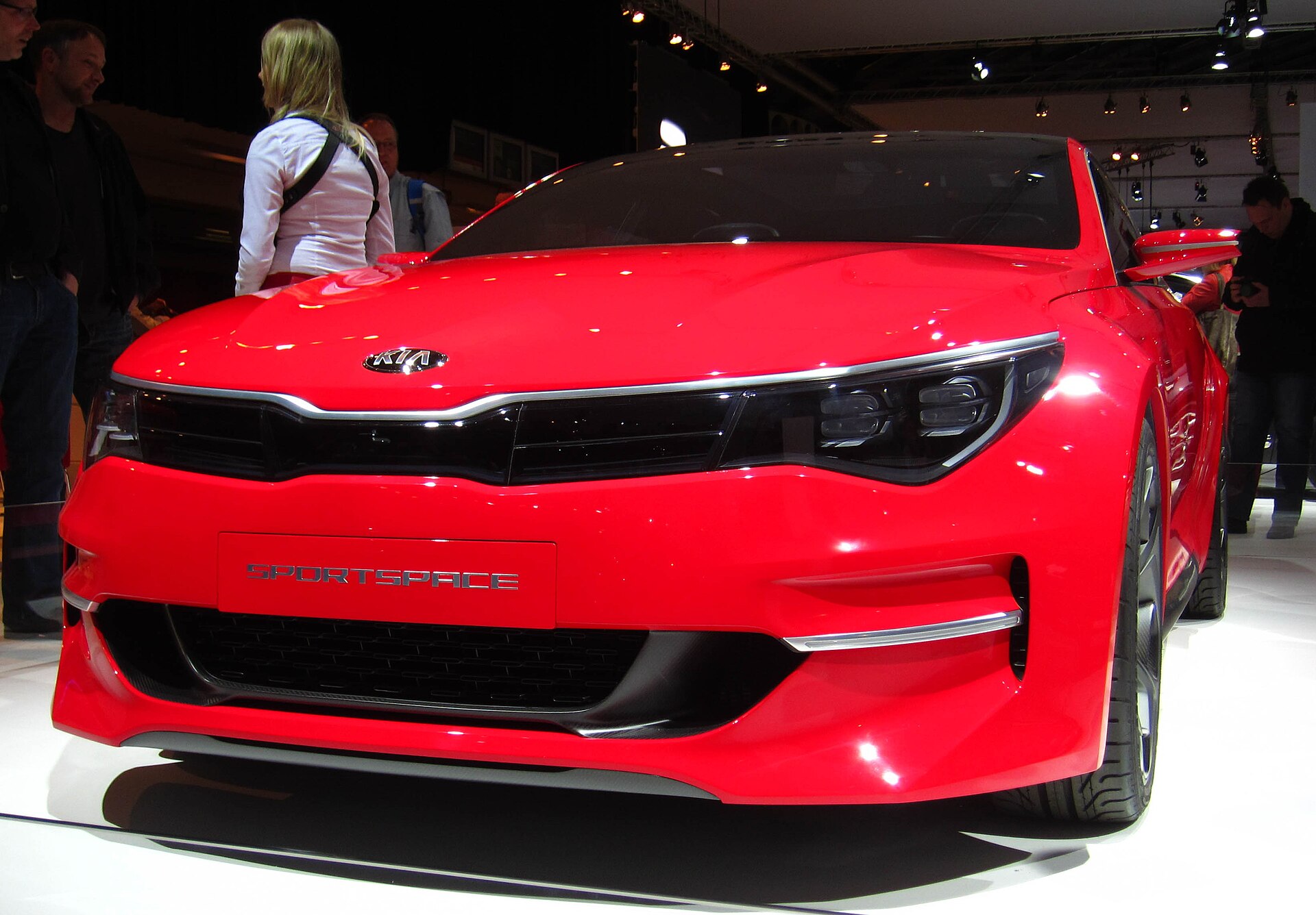 Kia Sportspace Concept front view at the 2015 Geneva Motor Show