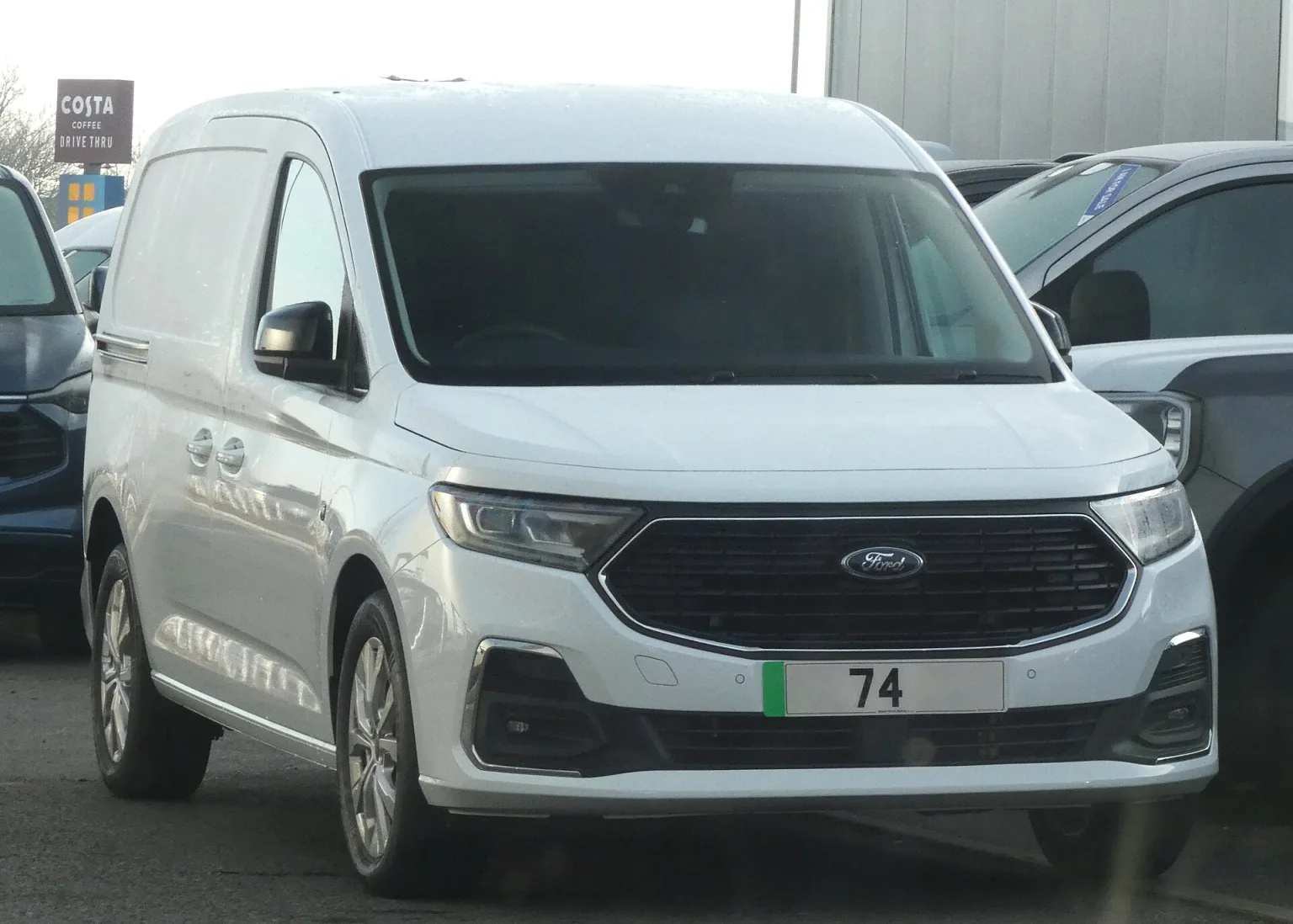 2025 Ford Transit Connect Limited PHEV in Frozen White, front view
