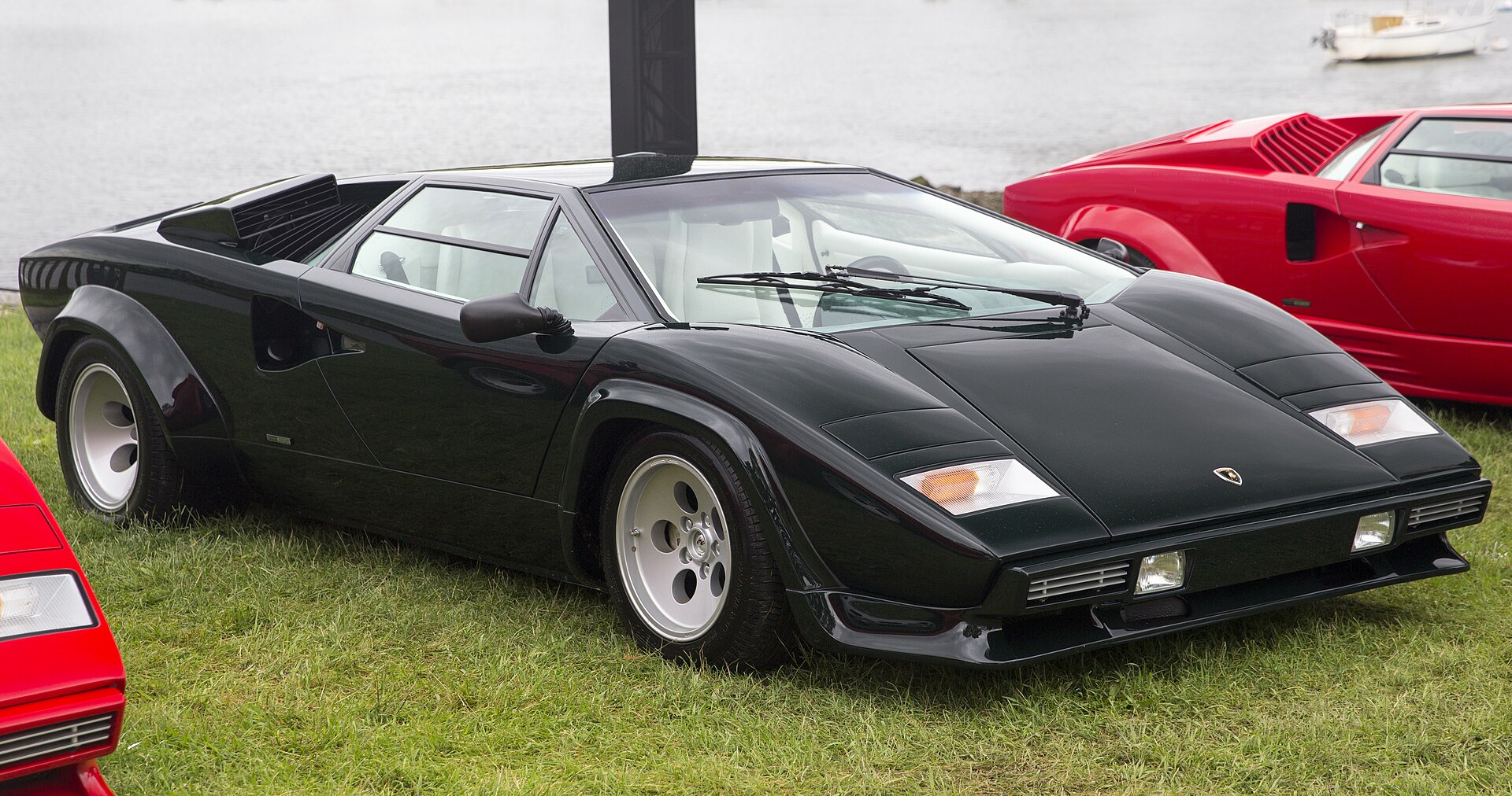 1986 Lamborghini Countach 5000 Quattrovalvole, front right view