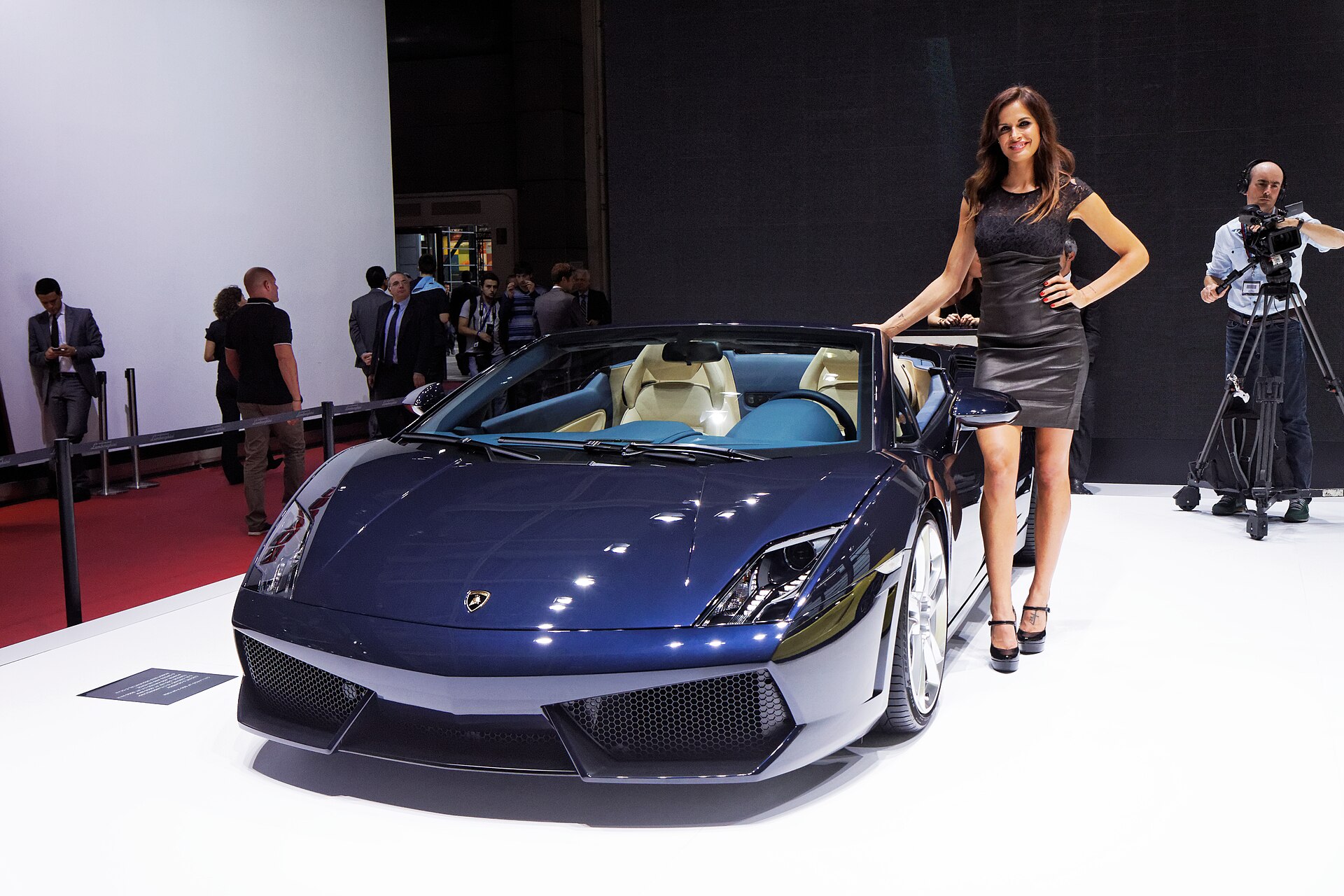 Lamborghini Gallardo LP550-2 Spyder at Paris Motor Show 2012