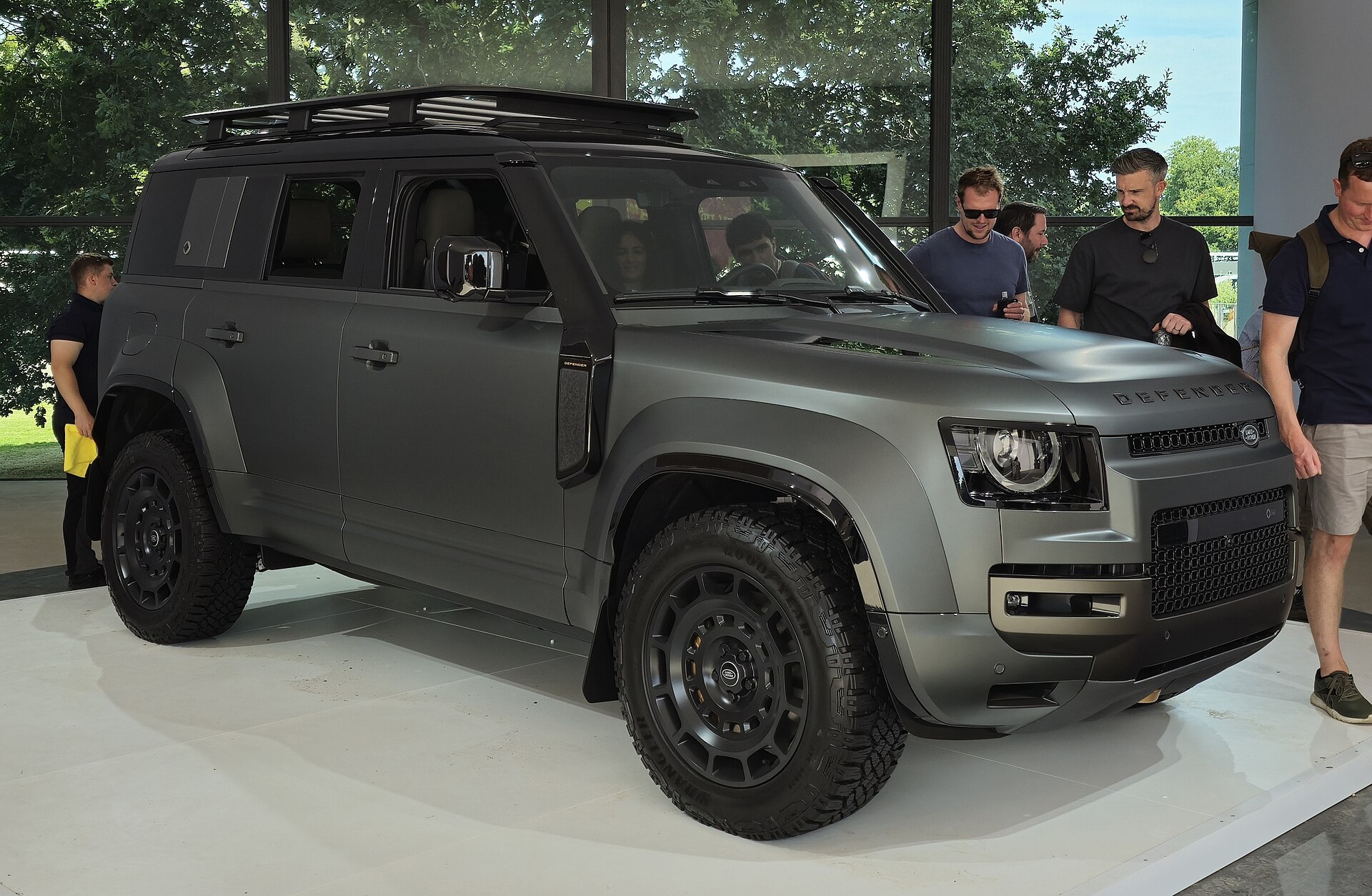 2024 Land Rover Defender OCTA, front view